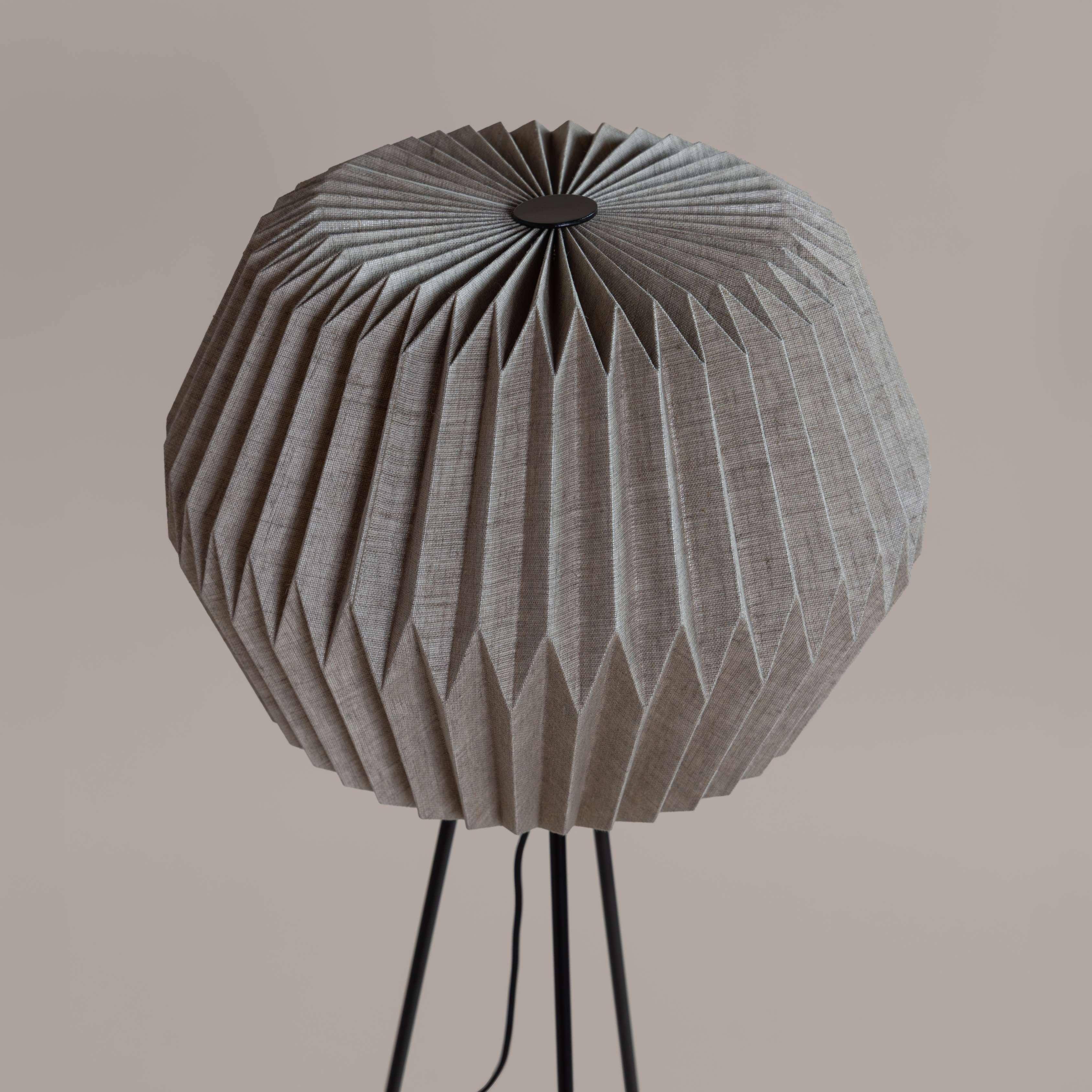 Order Lifo Floor Lamp | Origami Tripod Floor Lampshade