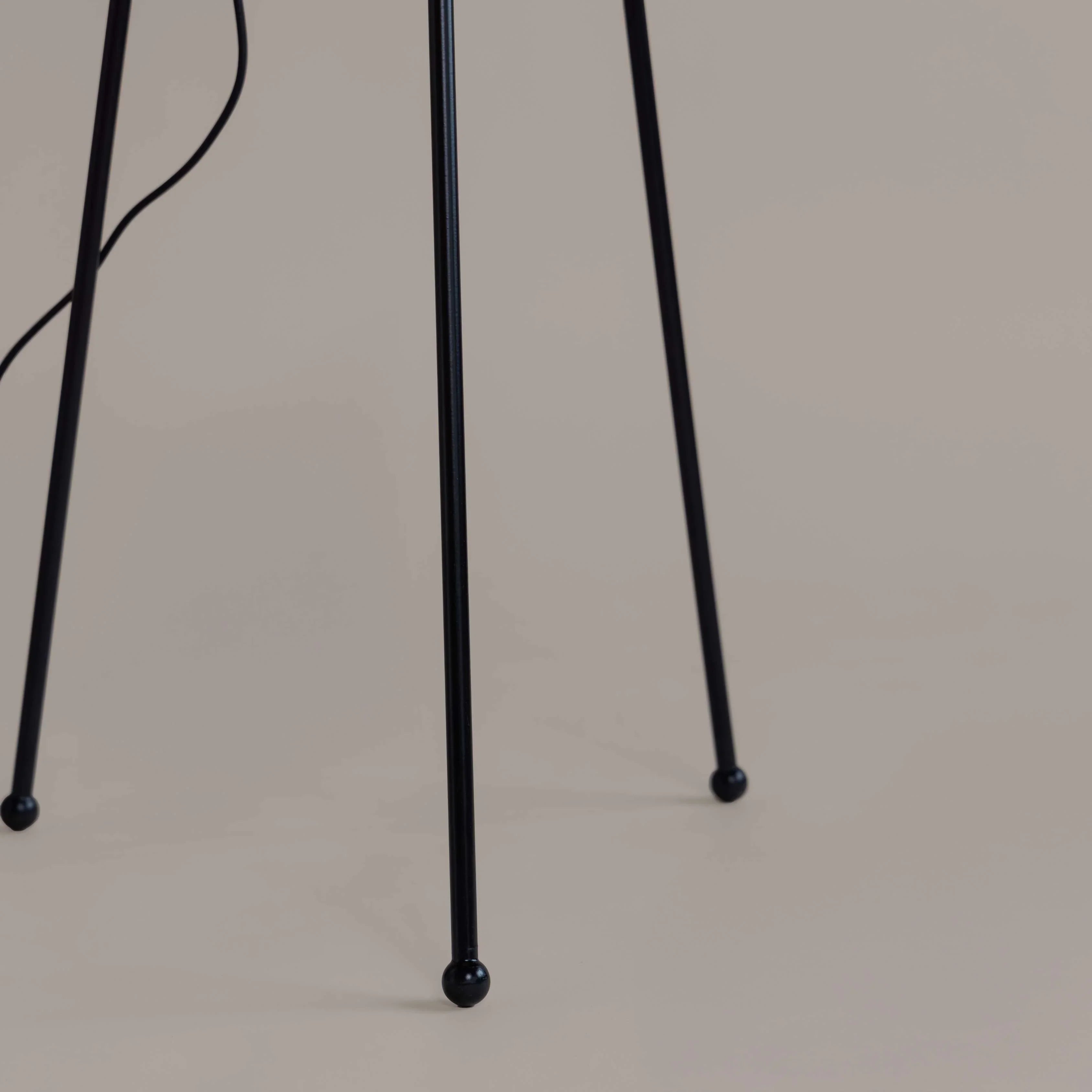 Order Lifo Floor Lamp | Origami Tripod Floor Lampshade