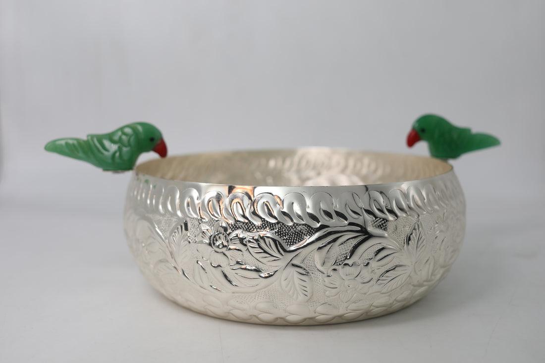 Bowl with Sitting parrot