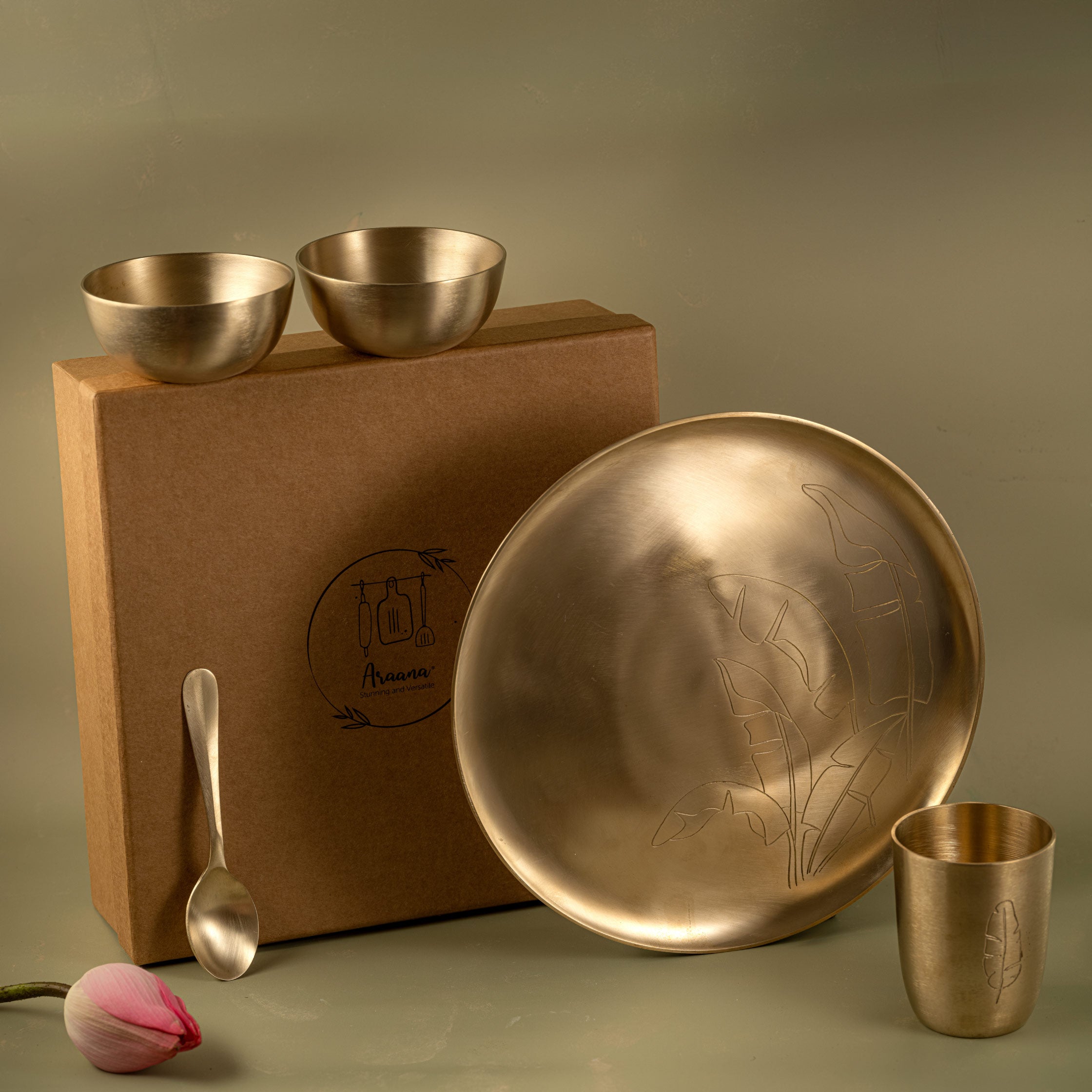 Manjari | Set of 5 | Brass Dinner Set With Leaf Motif