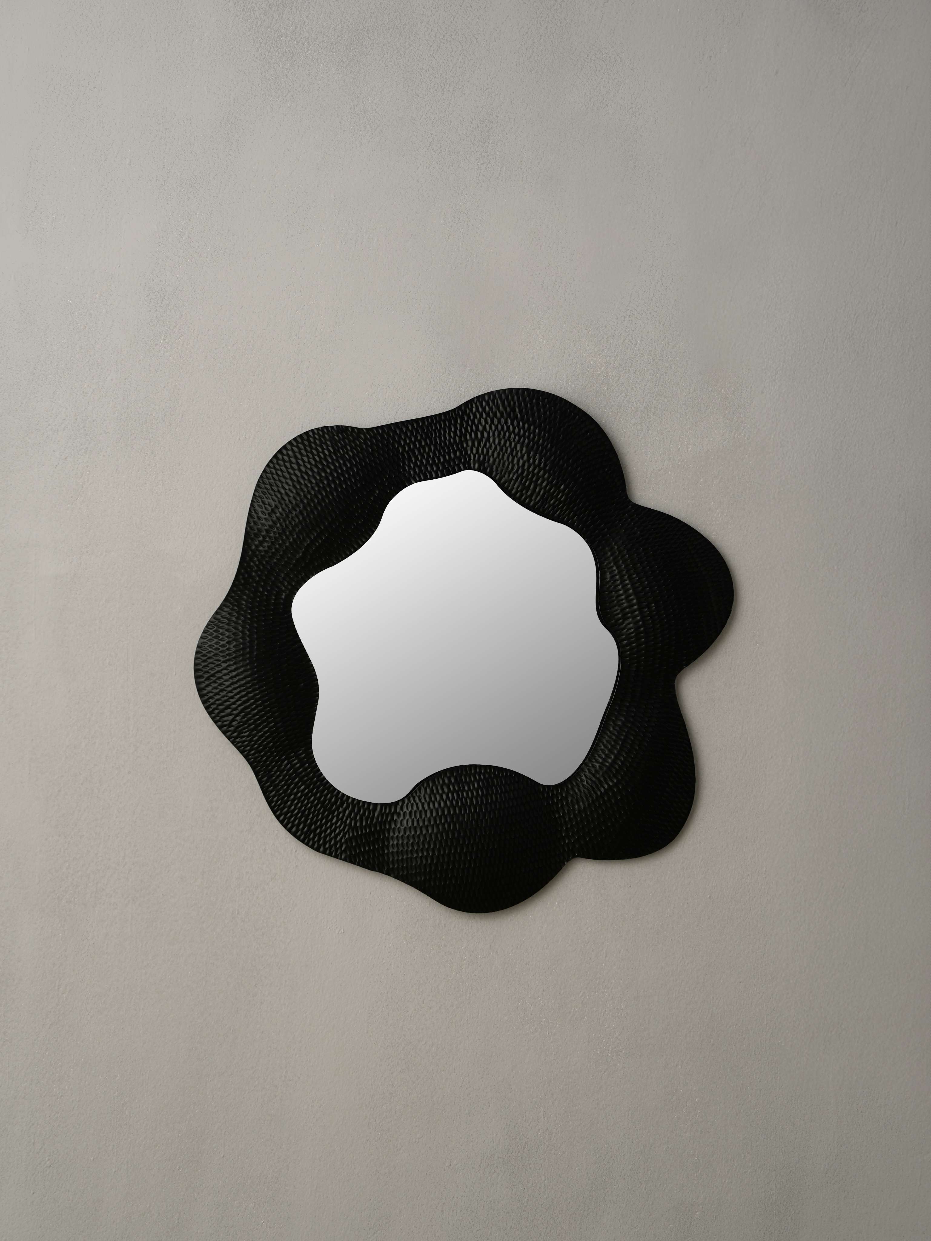 Dunes Repoussed Black Mirror