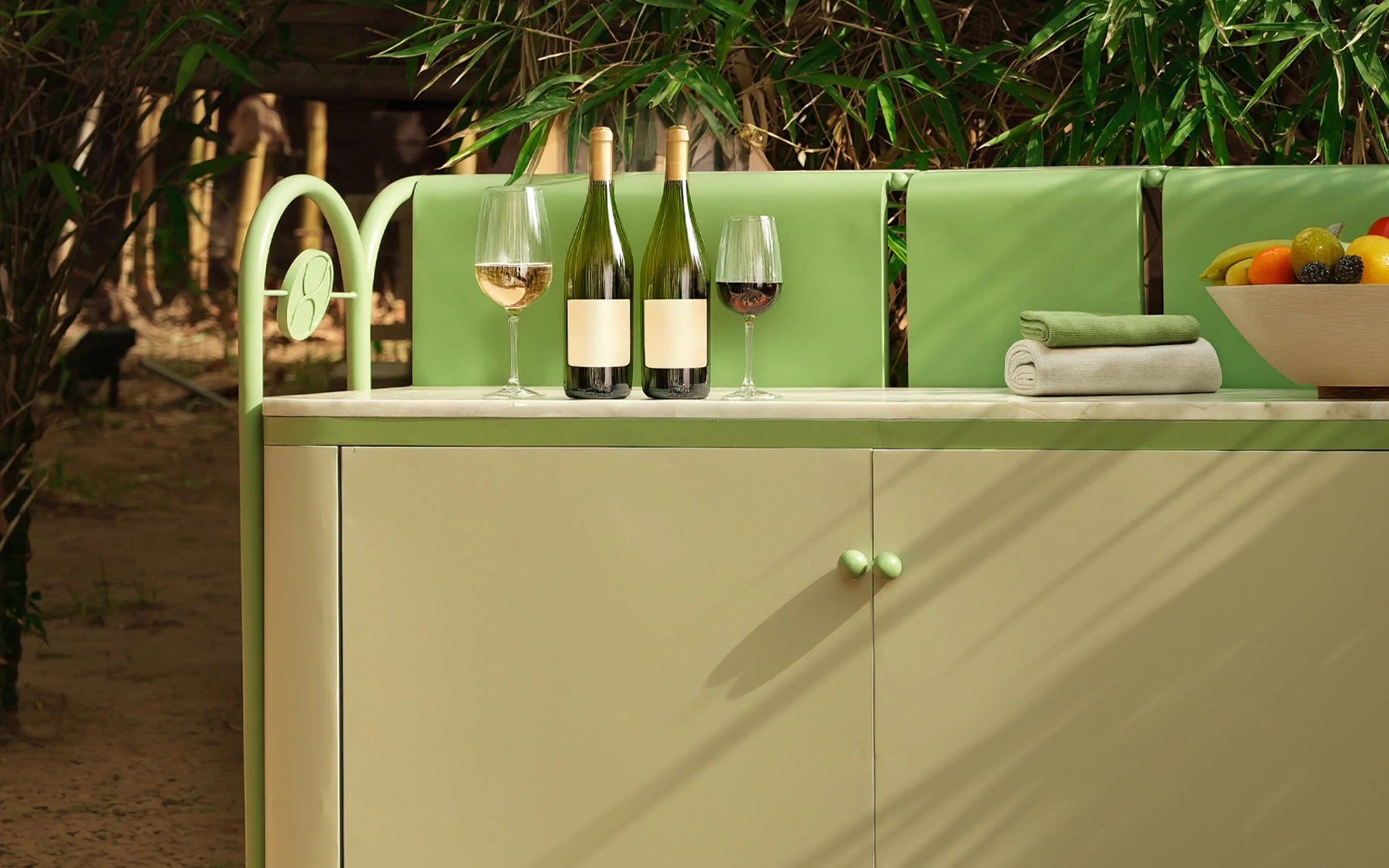 Dastoori Outdoor Bar Serving