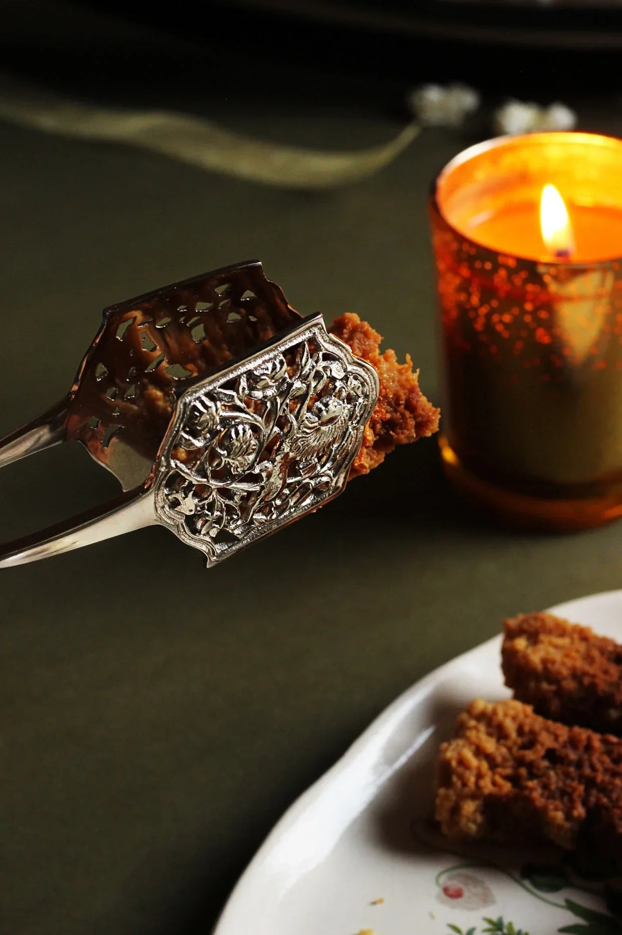 Bagh Platters with Tong Set of 2 | Serving Tongs & Stylish Platters