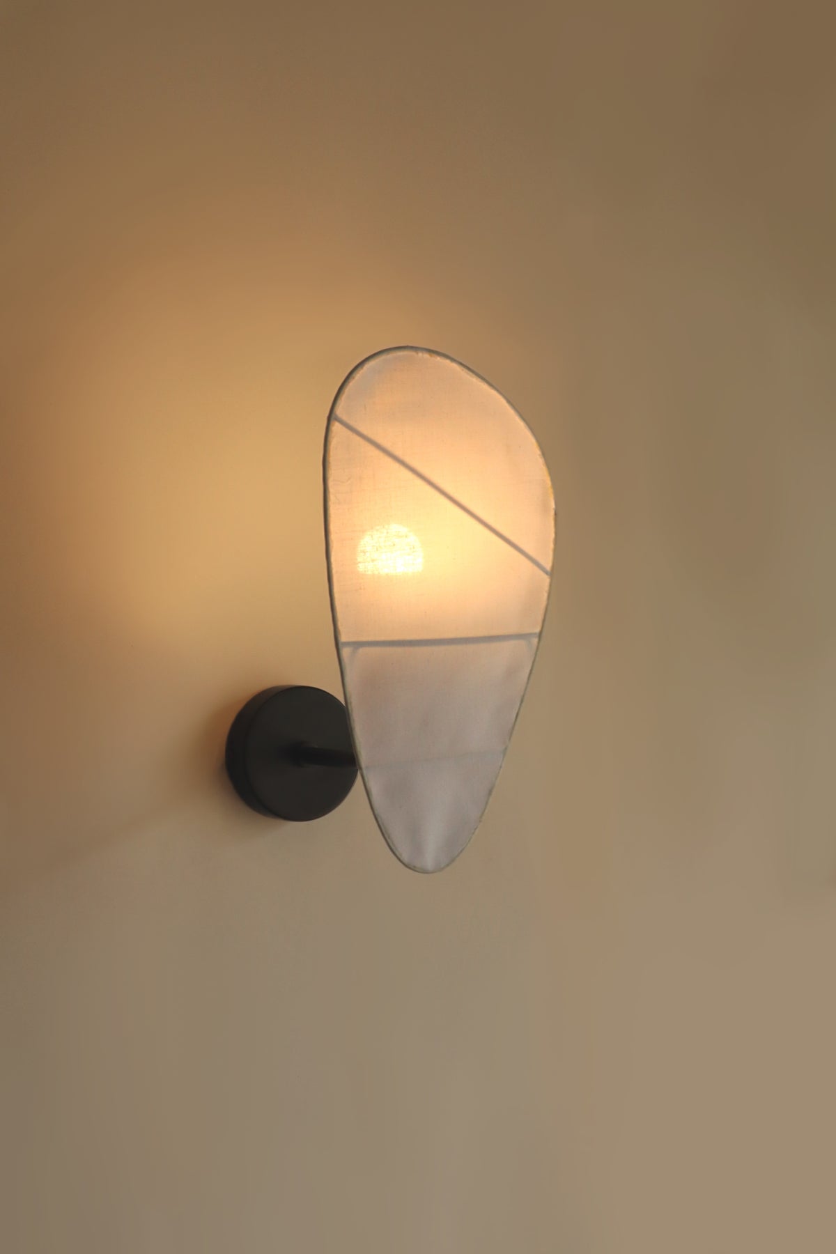 Kite Wall Lamp