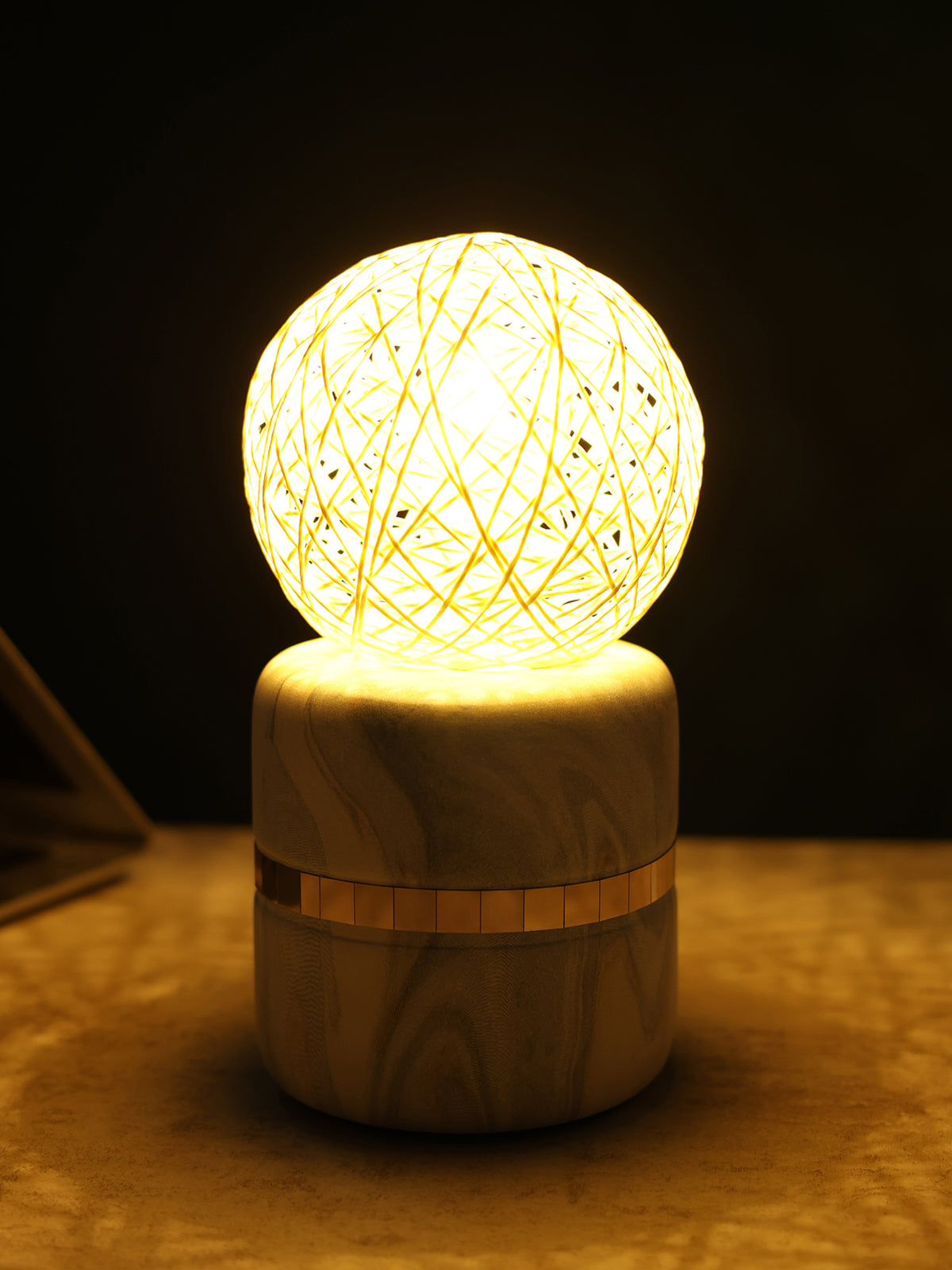 Weave Forme Table Lamp