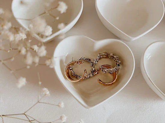 Heart Trinket | Concrete