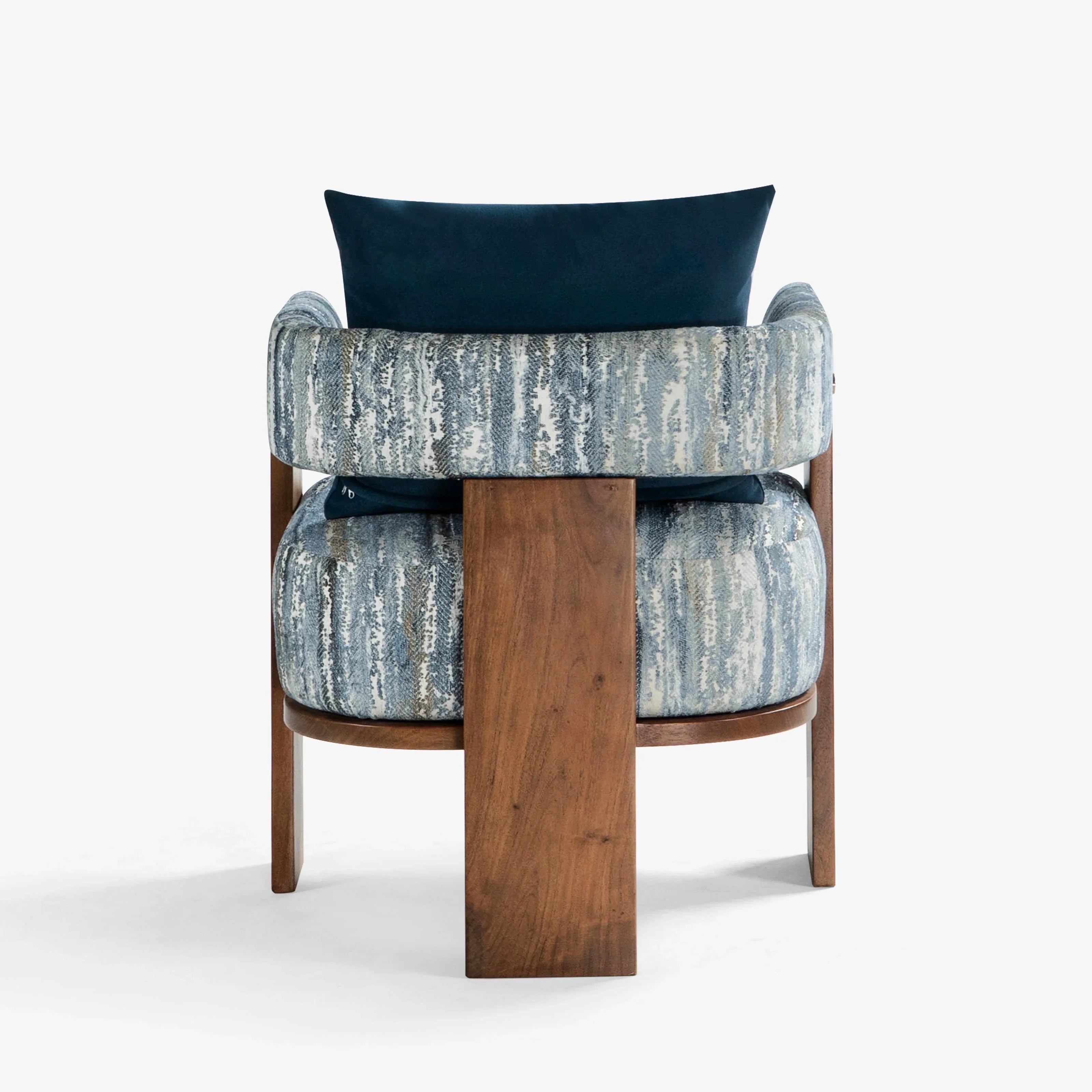 Le Dame Lounge Chair