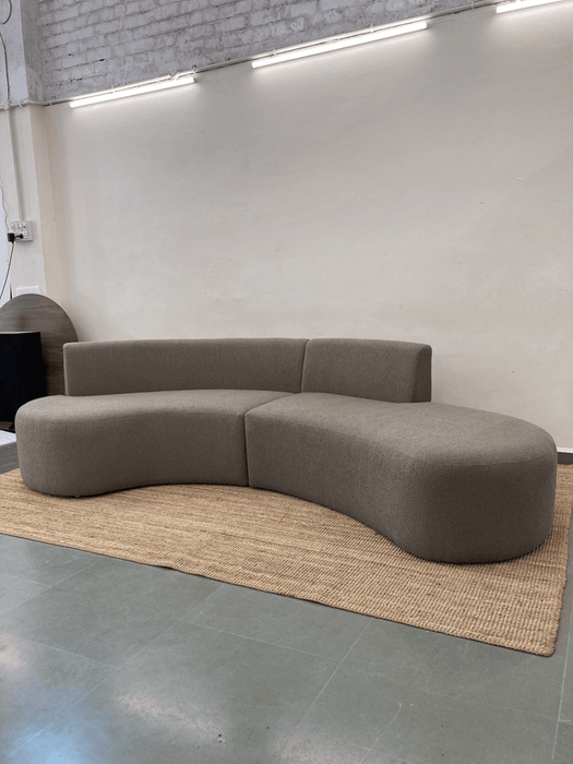 Inaya Sectional sofa