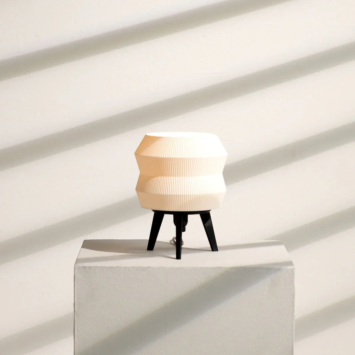 Layers Edition : Echo Table Lamp