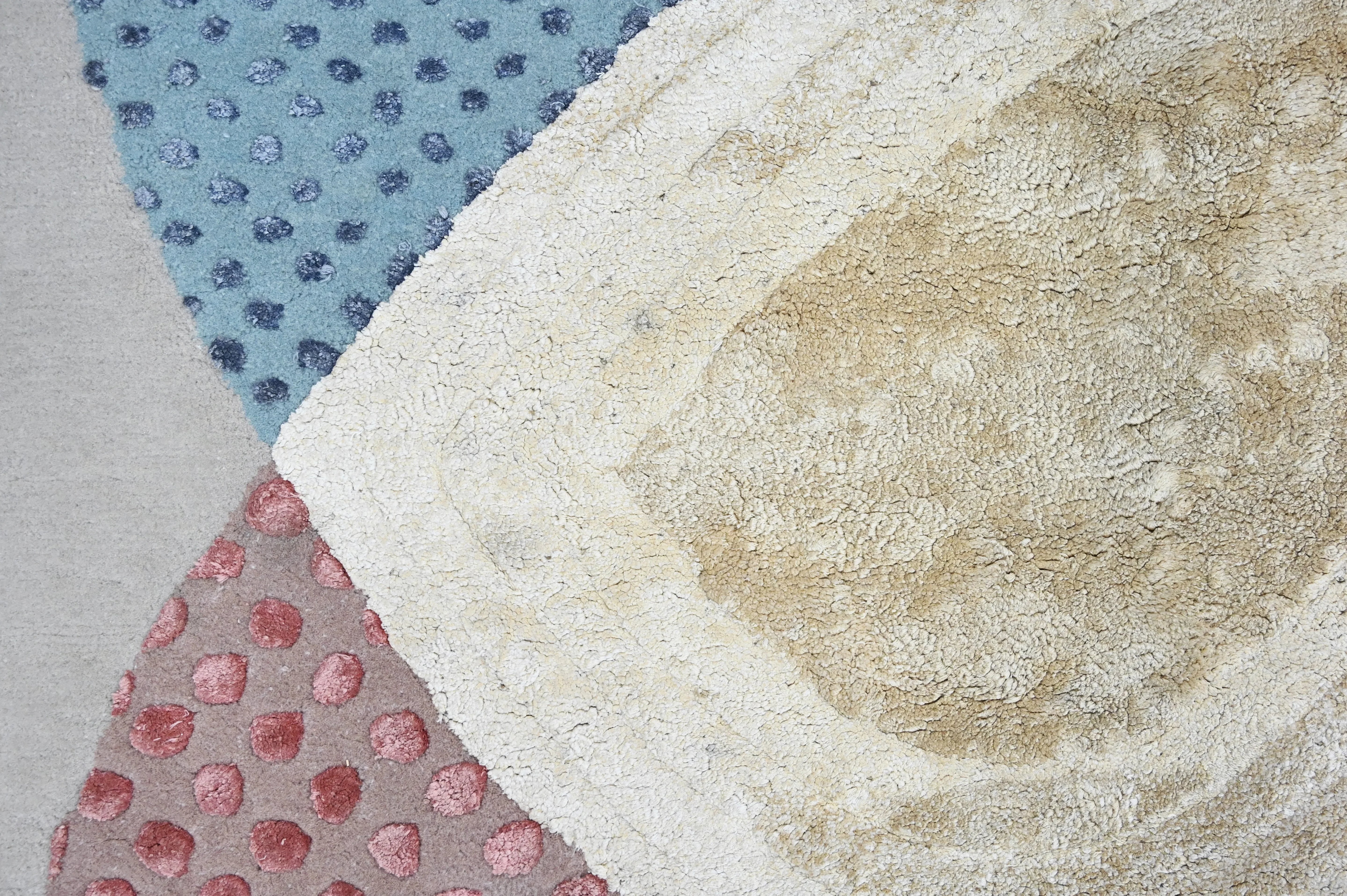 Modern Rug in Bamboo Silk | Silky smooth with modern character