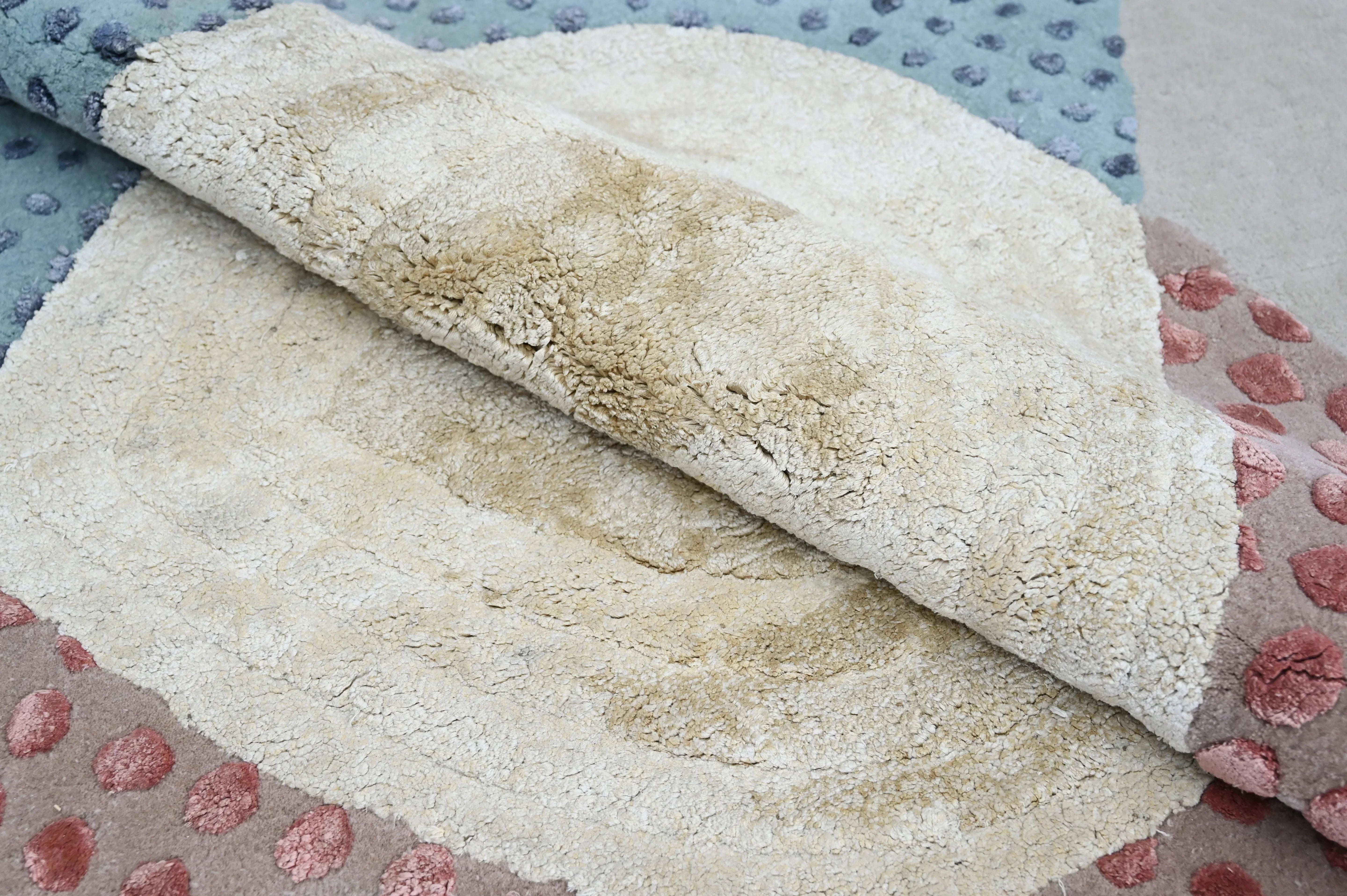 Modern Rug in Bamboo Silk | Silky smooth with modern character