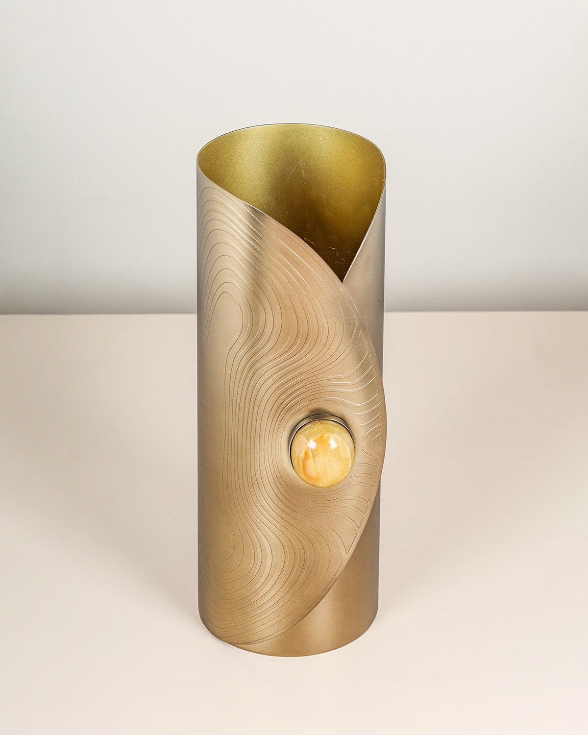 Ardin Table Top Vase