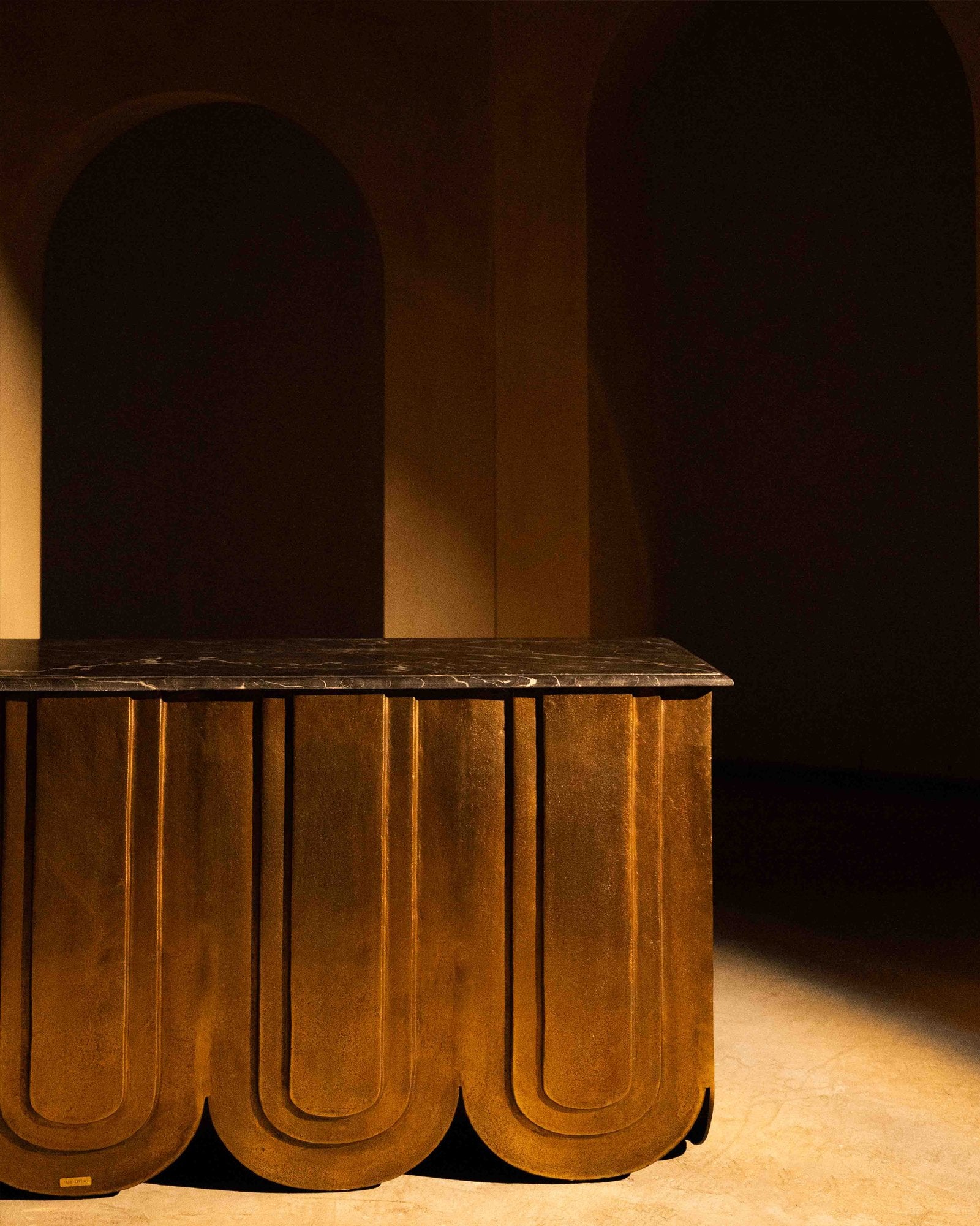 The veil console table