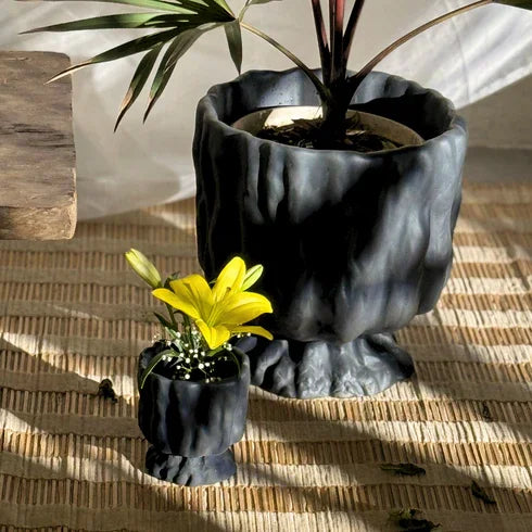 Raya Organic Planter Charcoal