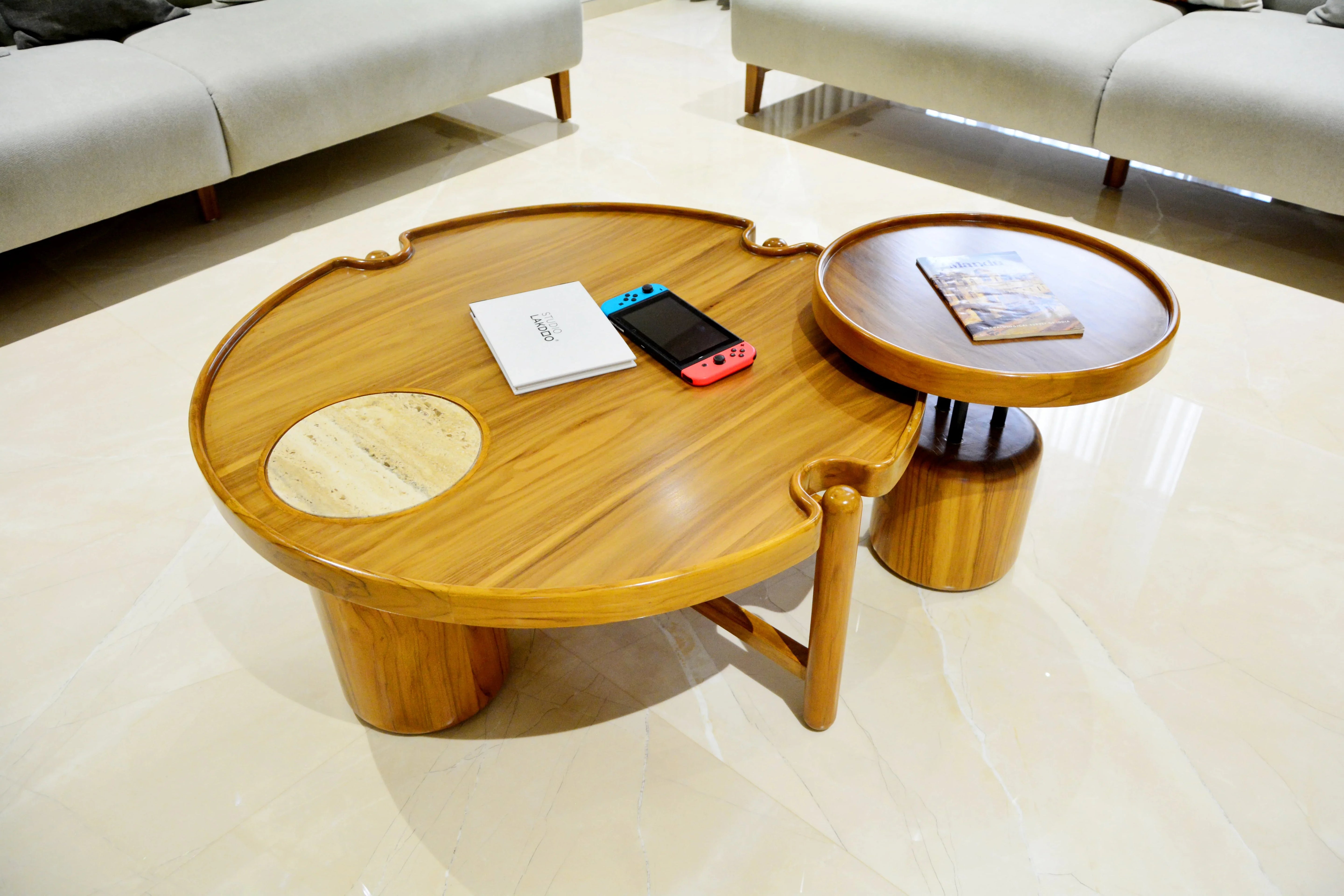 Round The edge | Branded Plywood with Veneer and Solid Wood