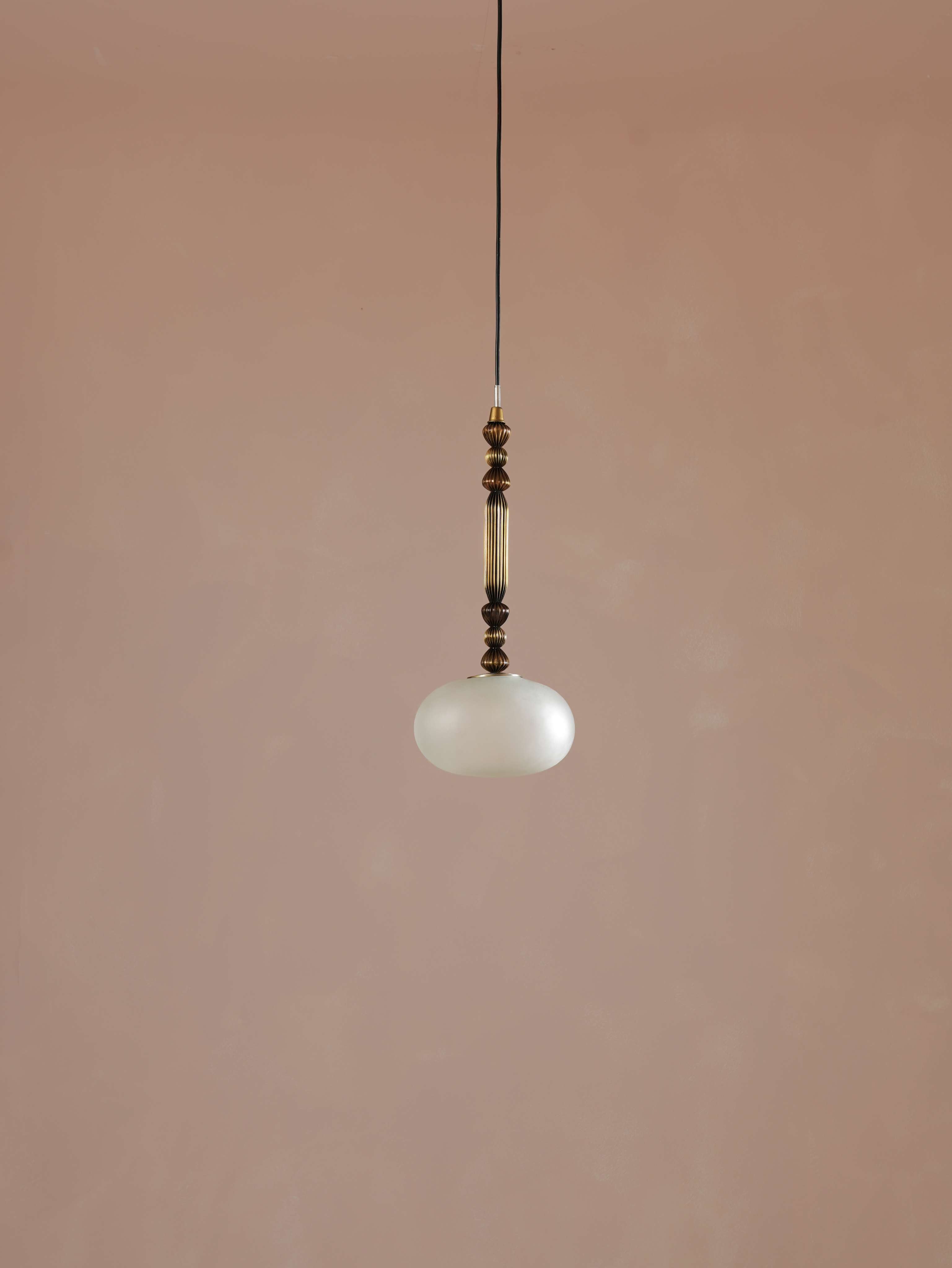 Reverie Single Hanging Lamp