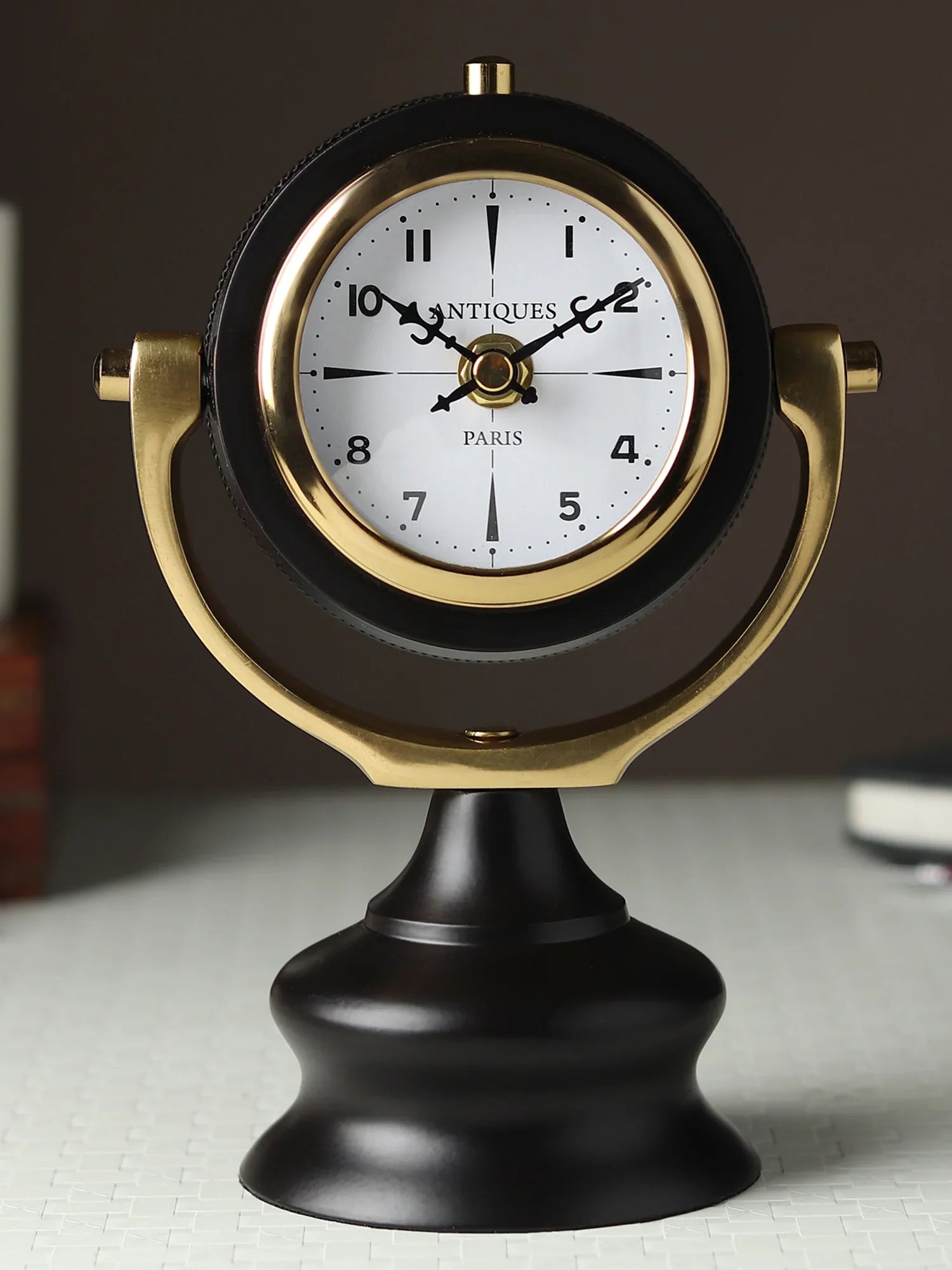 Marinus Table Clock