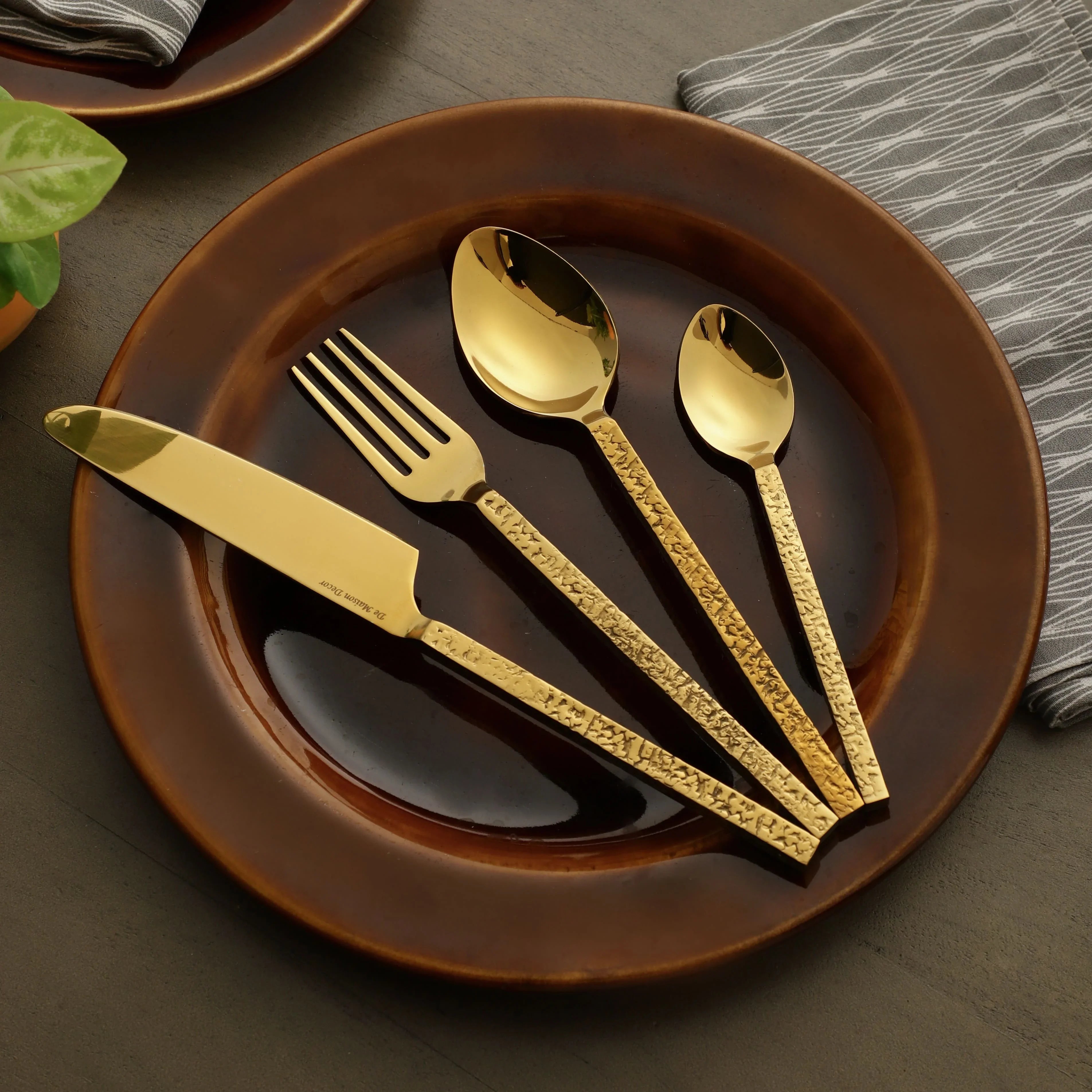 Ember Texture Cutlery Set