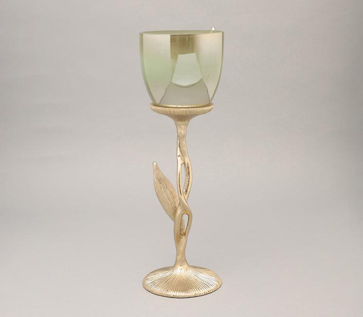 Enclosed Leaf Candle Holder
