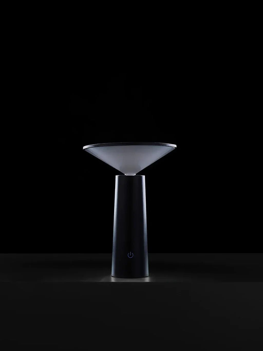 Luna Black | Table lamp