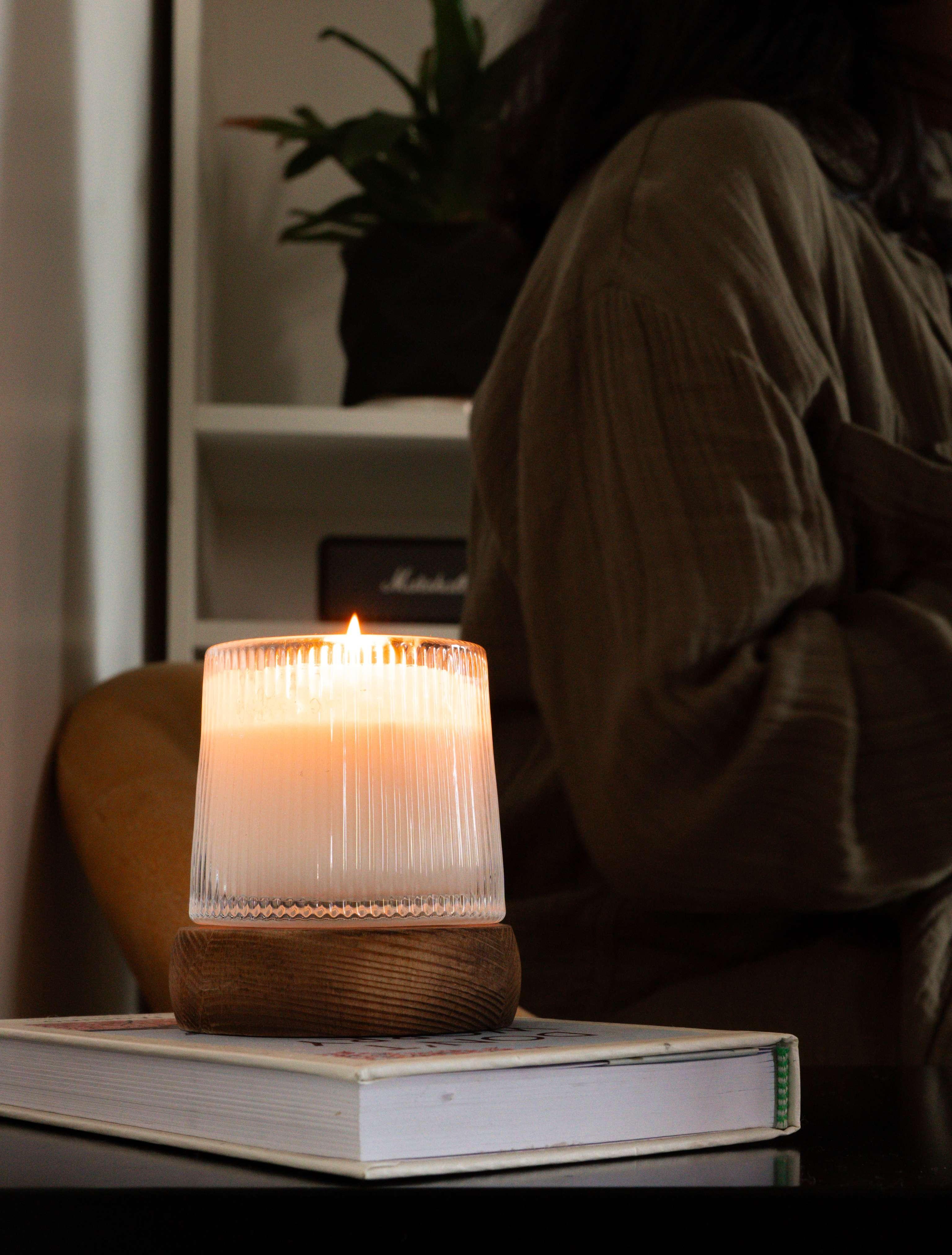 Telosma Cordata Glass Aromatherapy Candle