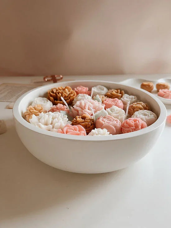 Gul Noor Candle | Concrete,soy wax