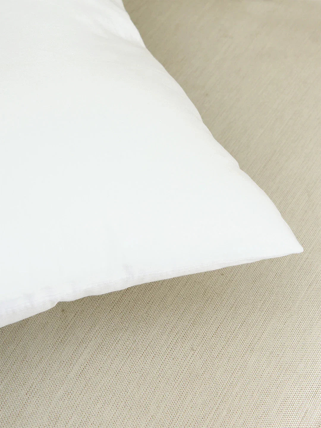 Vindhya Cushion Covers & Fillers Sets In Off White Colour