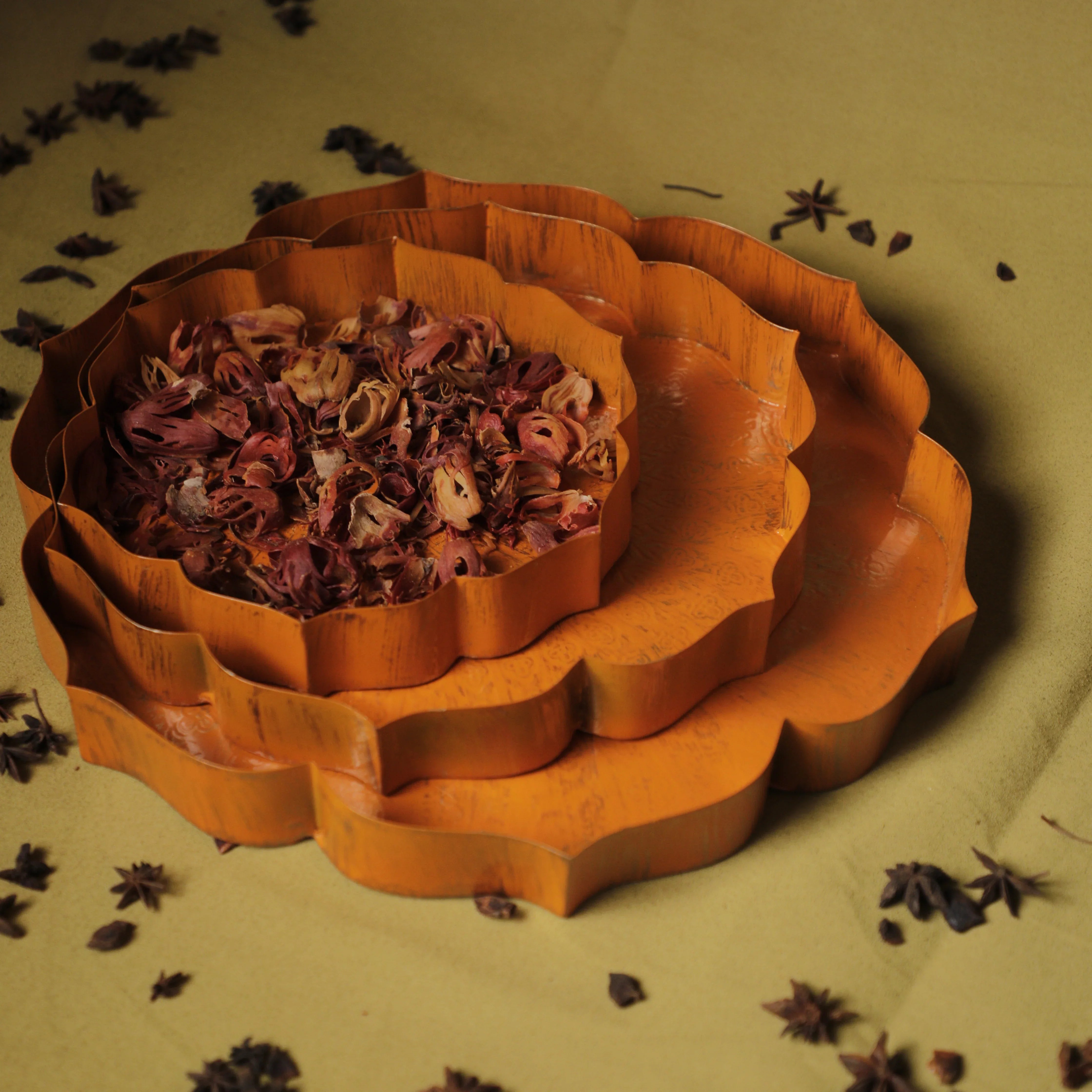 Handcrafted metal Urlis | Set of 3