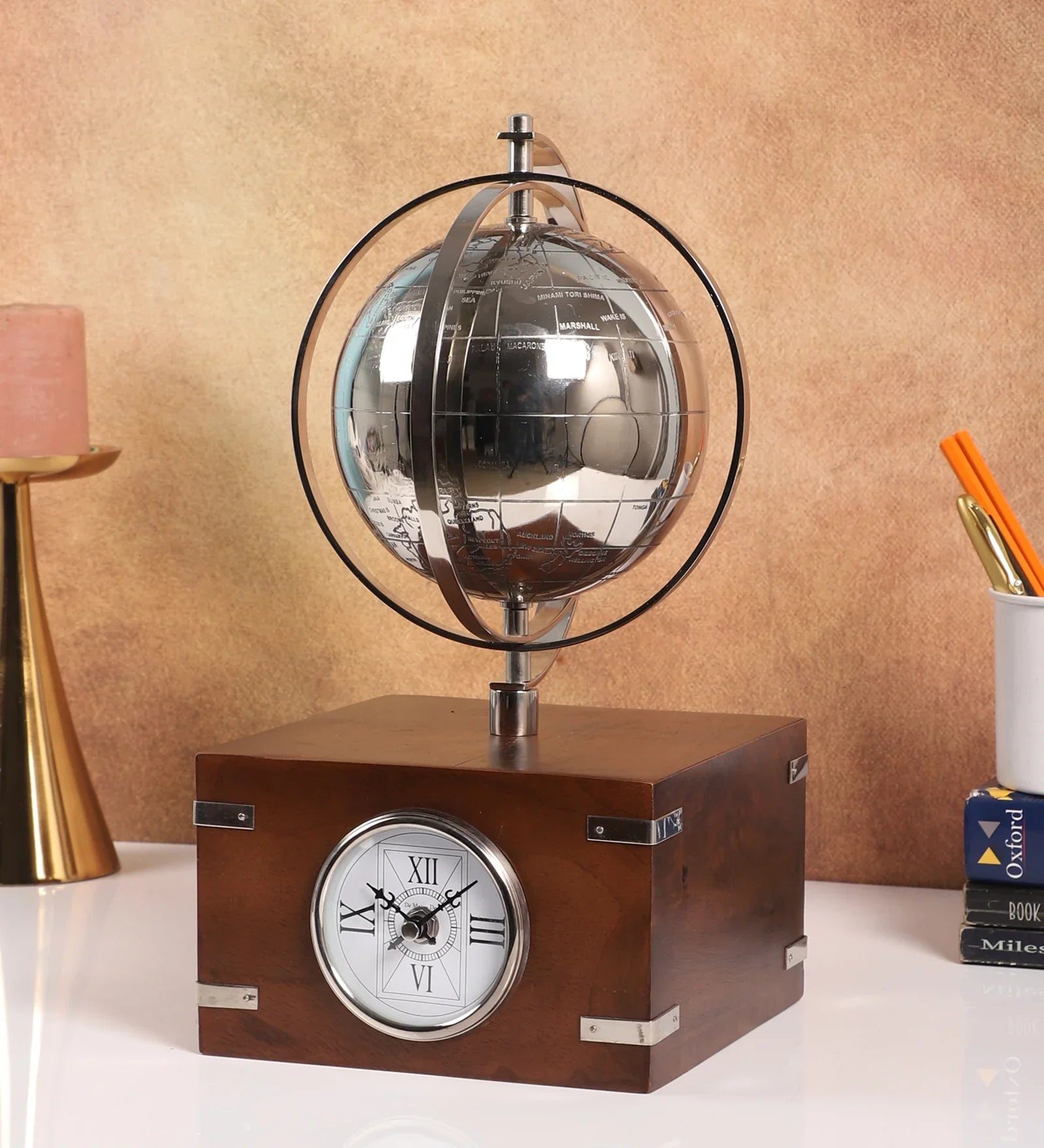 Atlasphere Table Clock
