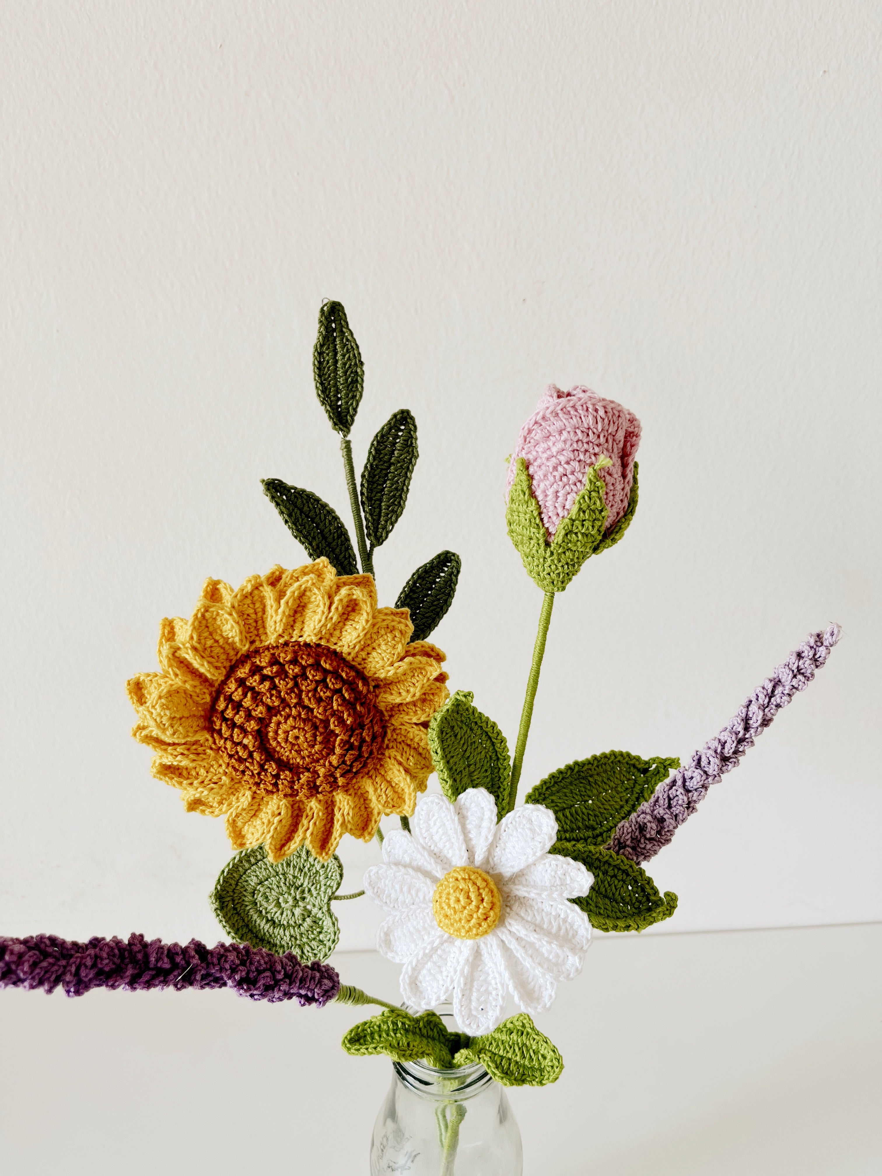 Crochet Sunflower Bouquet - Multicolor / 6 stems