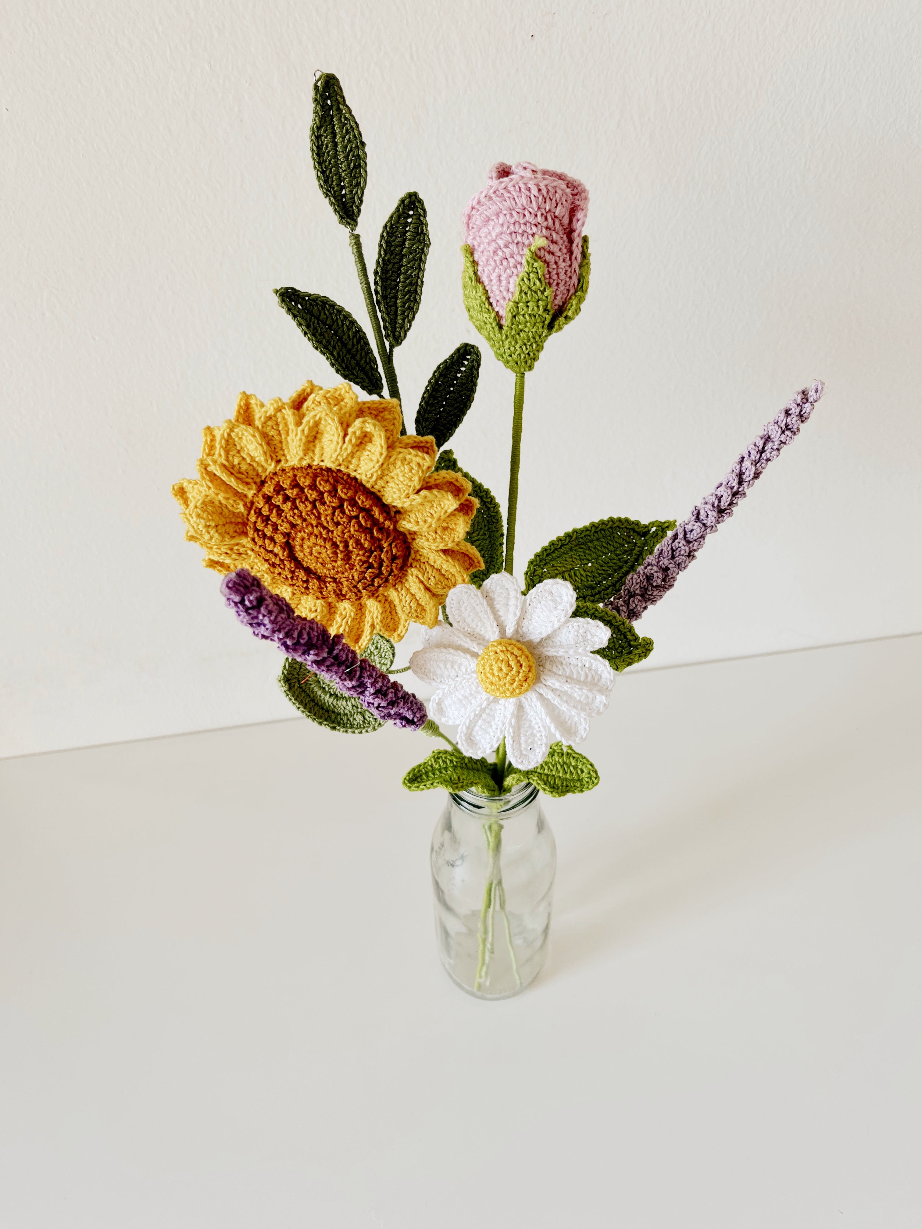 Crochet Sunflower Bouquet - Multicolor / 6 stems