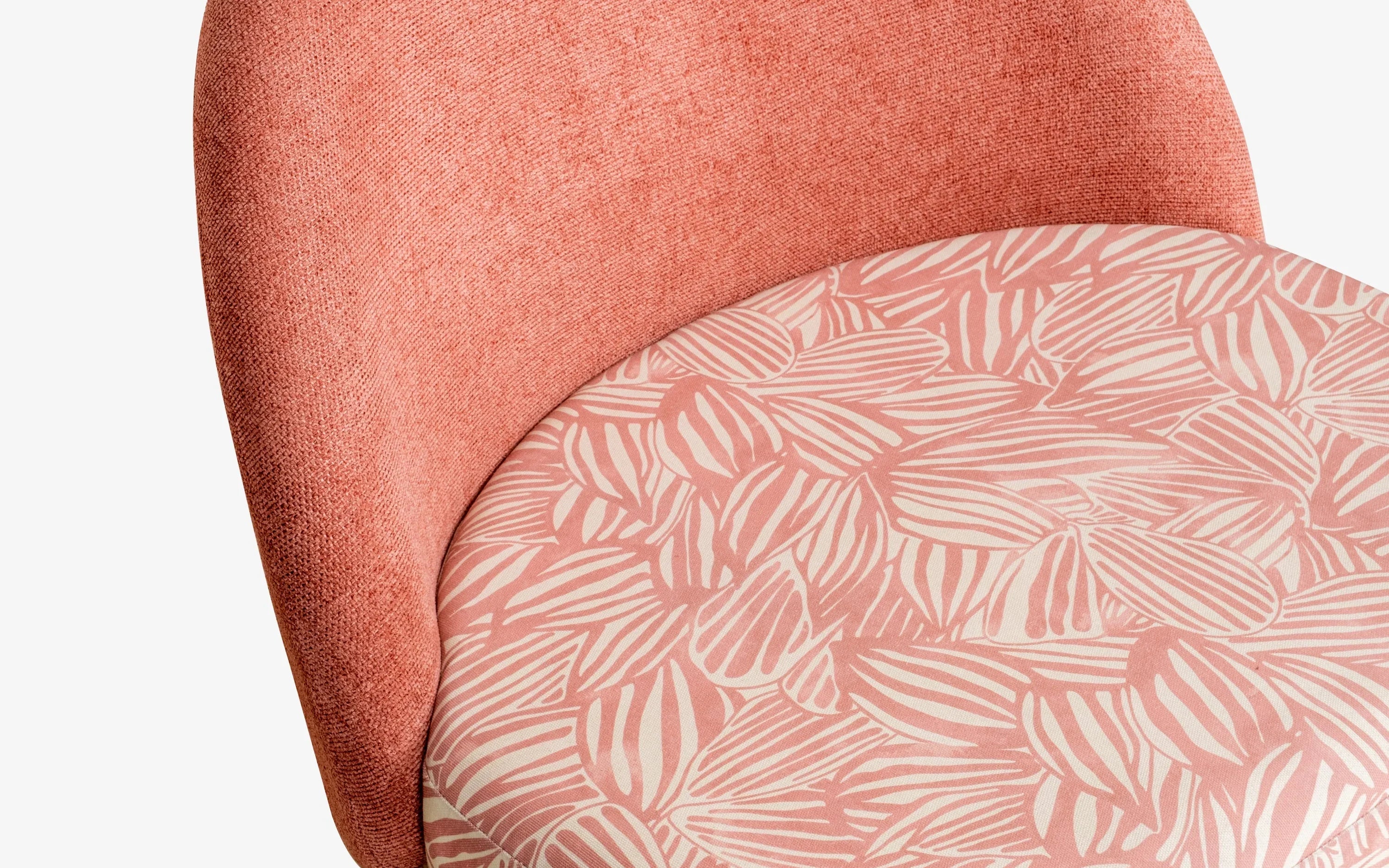 Dastoori Outdoor Lounge Chair