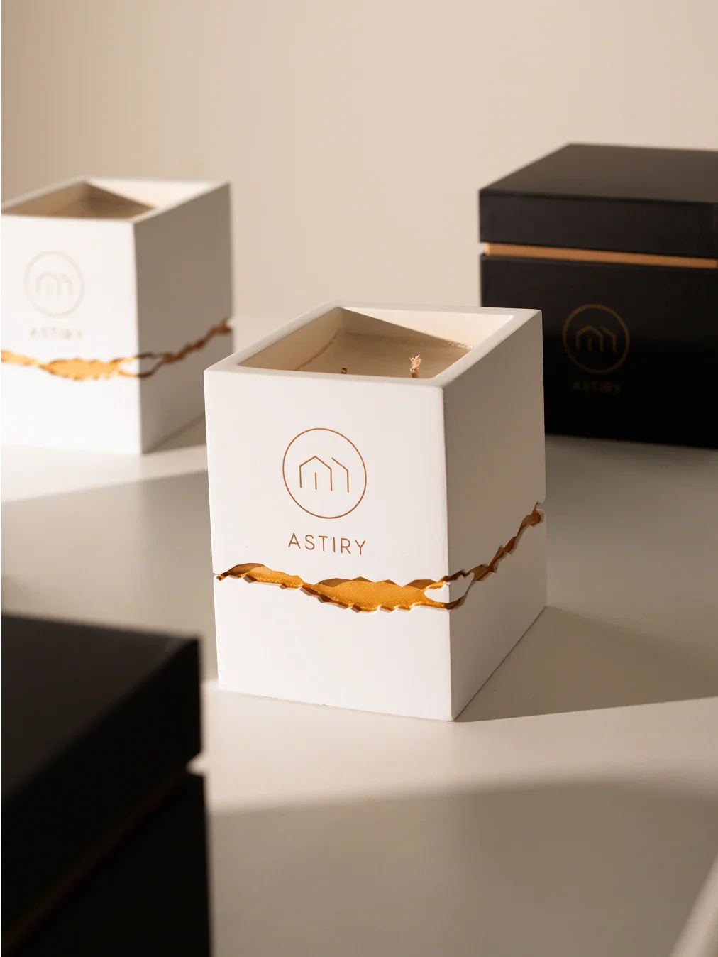 Astiry Concrete Scented Candle