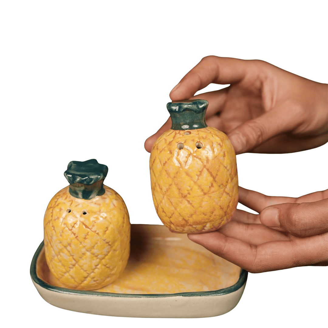 Pomegranate Delight Shaker Set