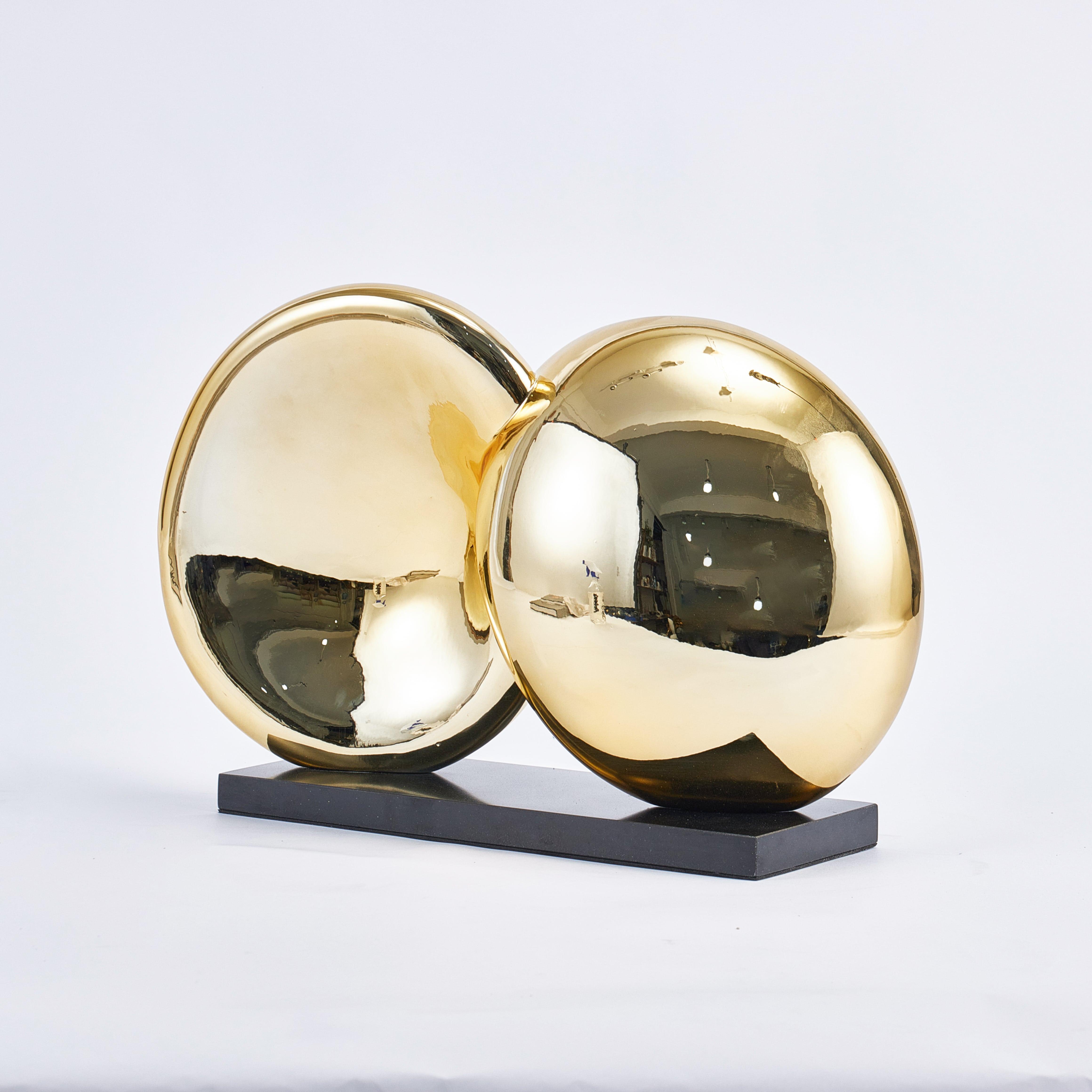 Intersecting Gold Decor Object