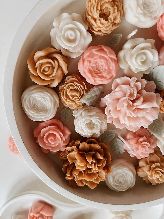 Gul Noor Candle | Concrete,soy wax