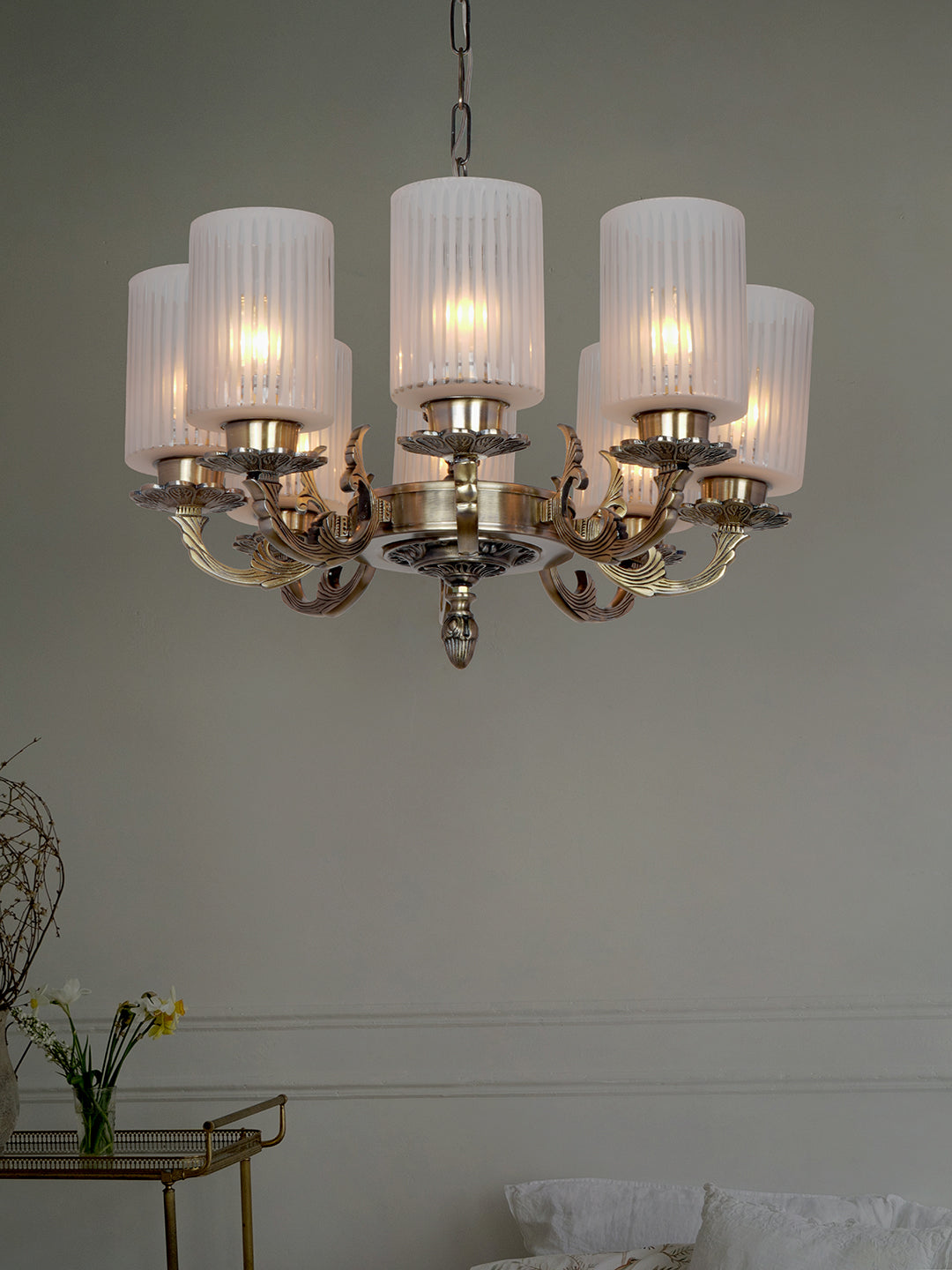 Classic 22 Inch Wide 8-Light Aluminium Ceiling Chandelier Hanging With Vertical Striped Cylindrical Glass Shades