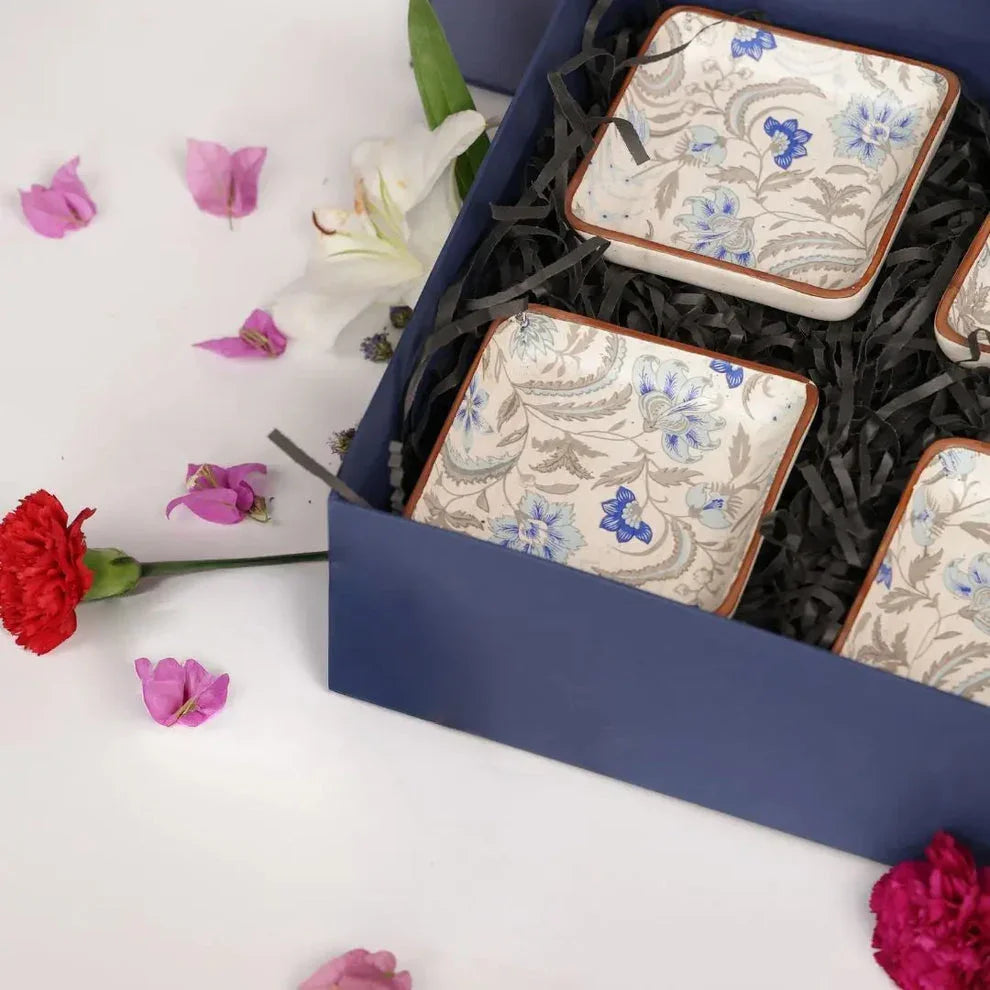 Blue Blossom Gift Box – Set of 4 Stoneware Floral Platters | Premium Festive Gift Set