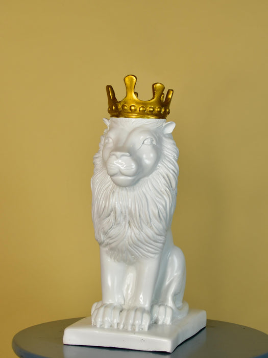 Lion Showpiece