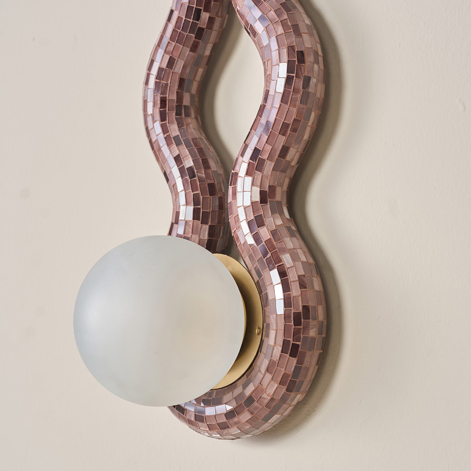 Reva Loop Wall Lamp