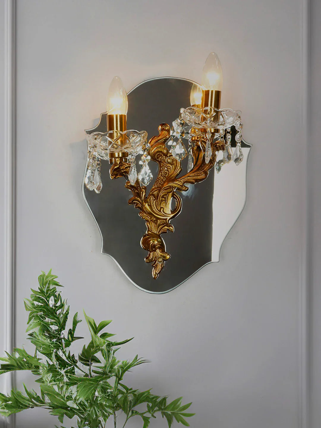 Vintage Opulence: Golden Wall Sconce with Crystal & Mirror - European Flair