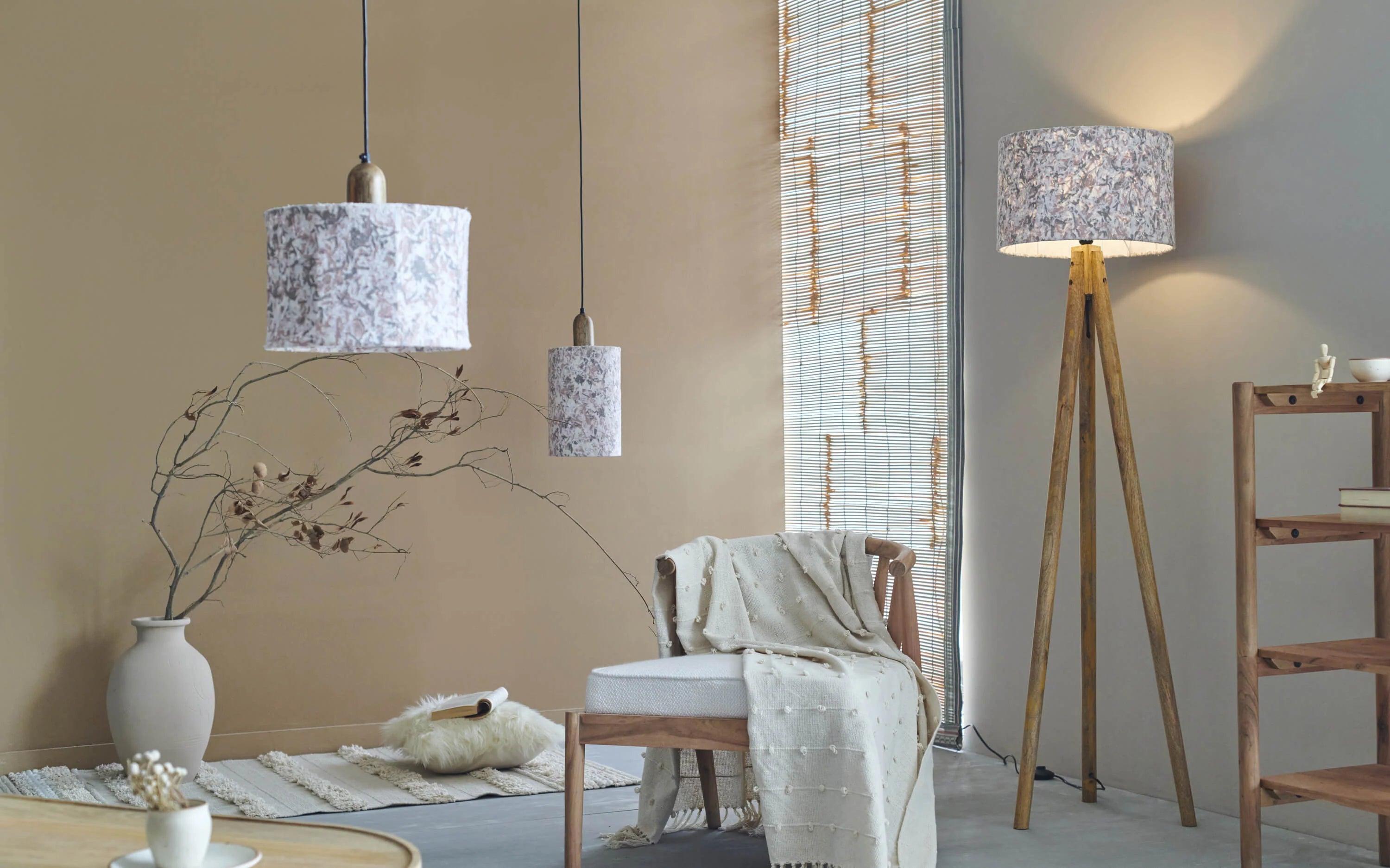 Flake Upcycled Fabric Hanging Lamp with Mango Wood | Sustainable Beige Pendant Light