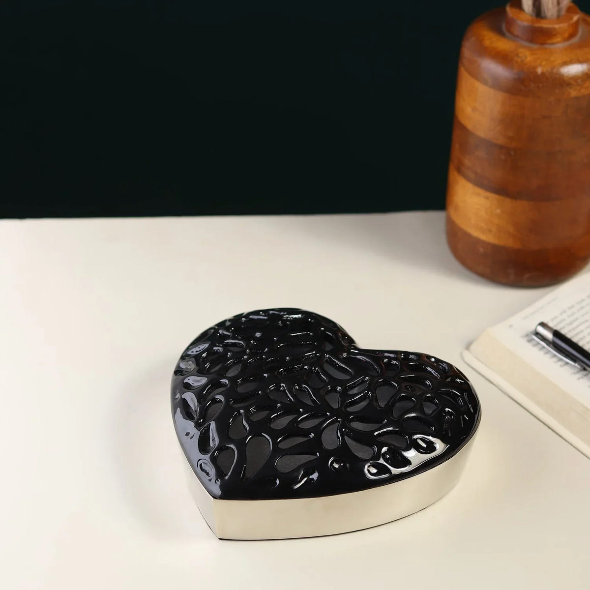 Vitalis Black Heart Box