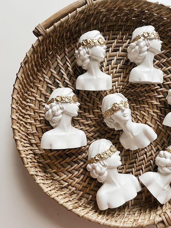 Greek Goddess Blindfolded Lady figurine