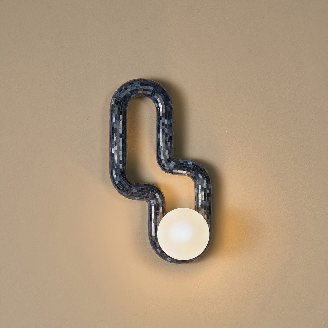 Reva Loop Wall Lamp