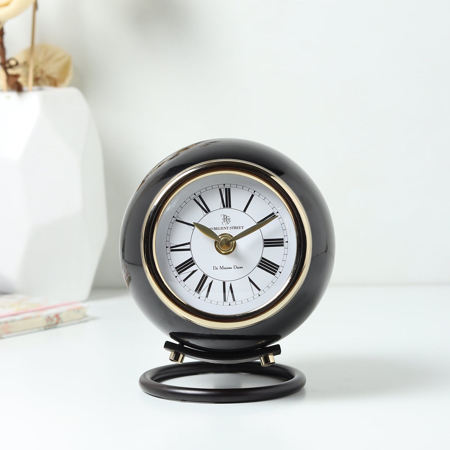 Globeon Clock