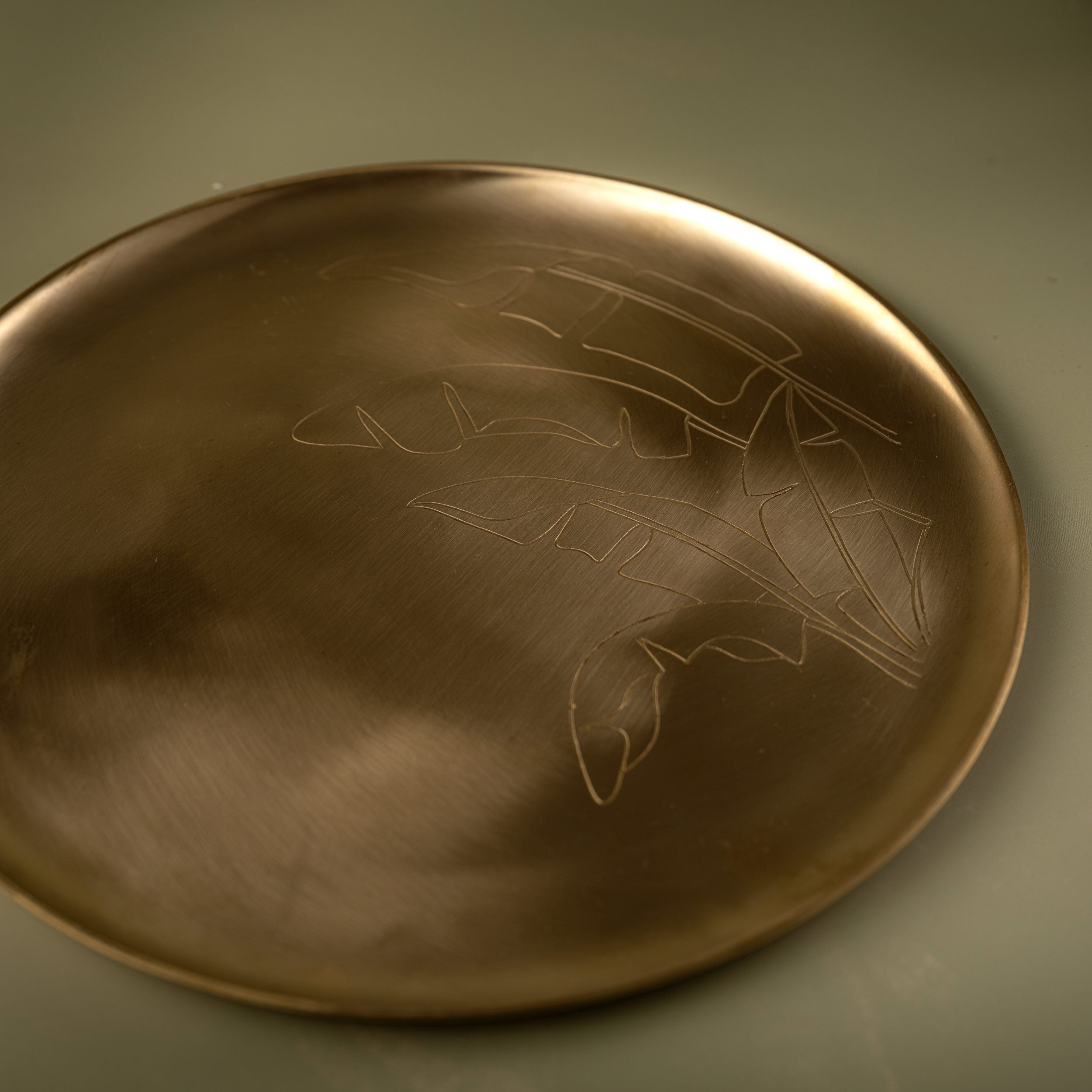 Manjari | Set of 5 | Brass Dinner Set With Leaf Motif