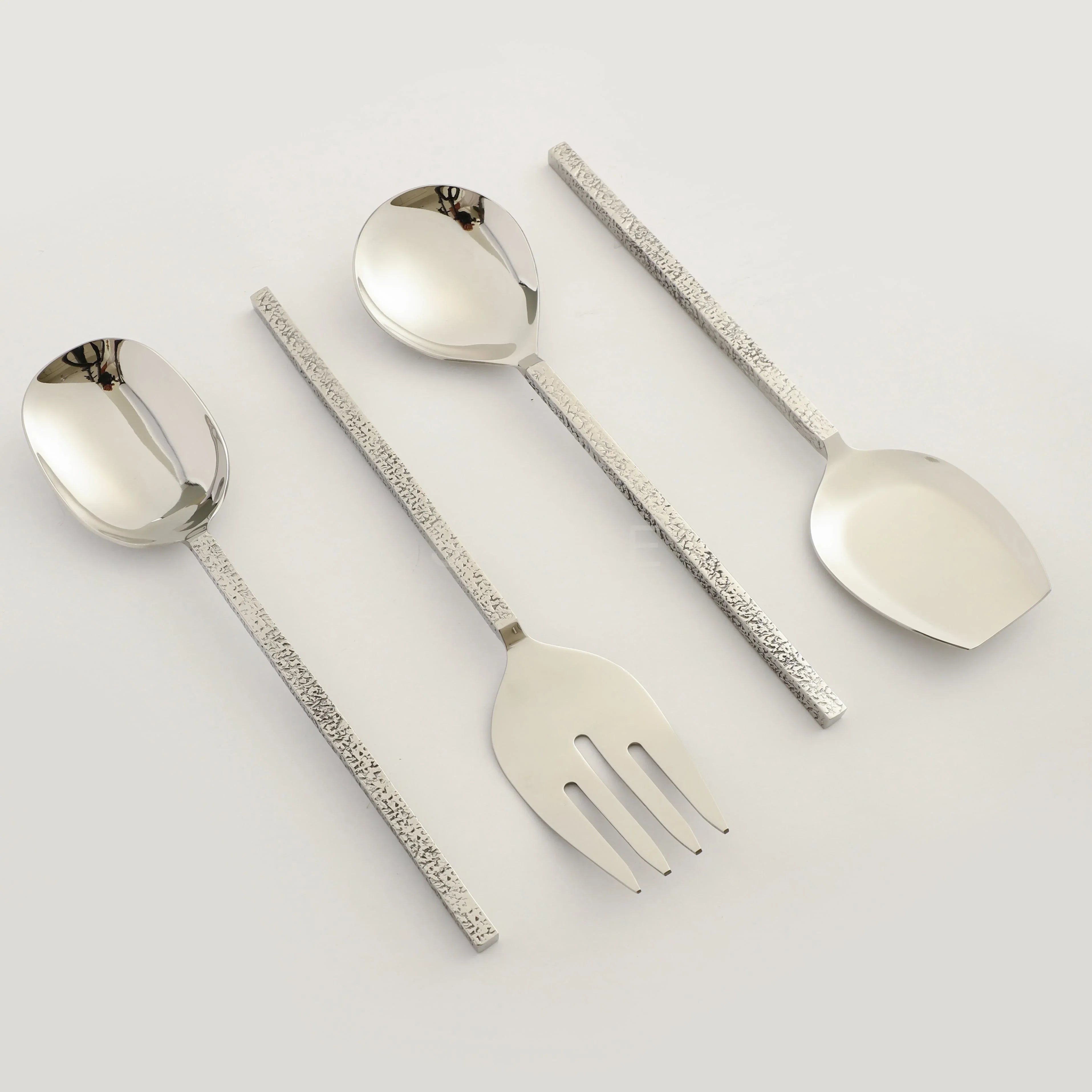 Ember Texture Serving Set Silver