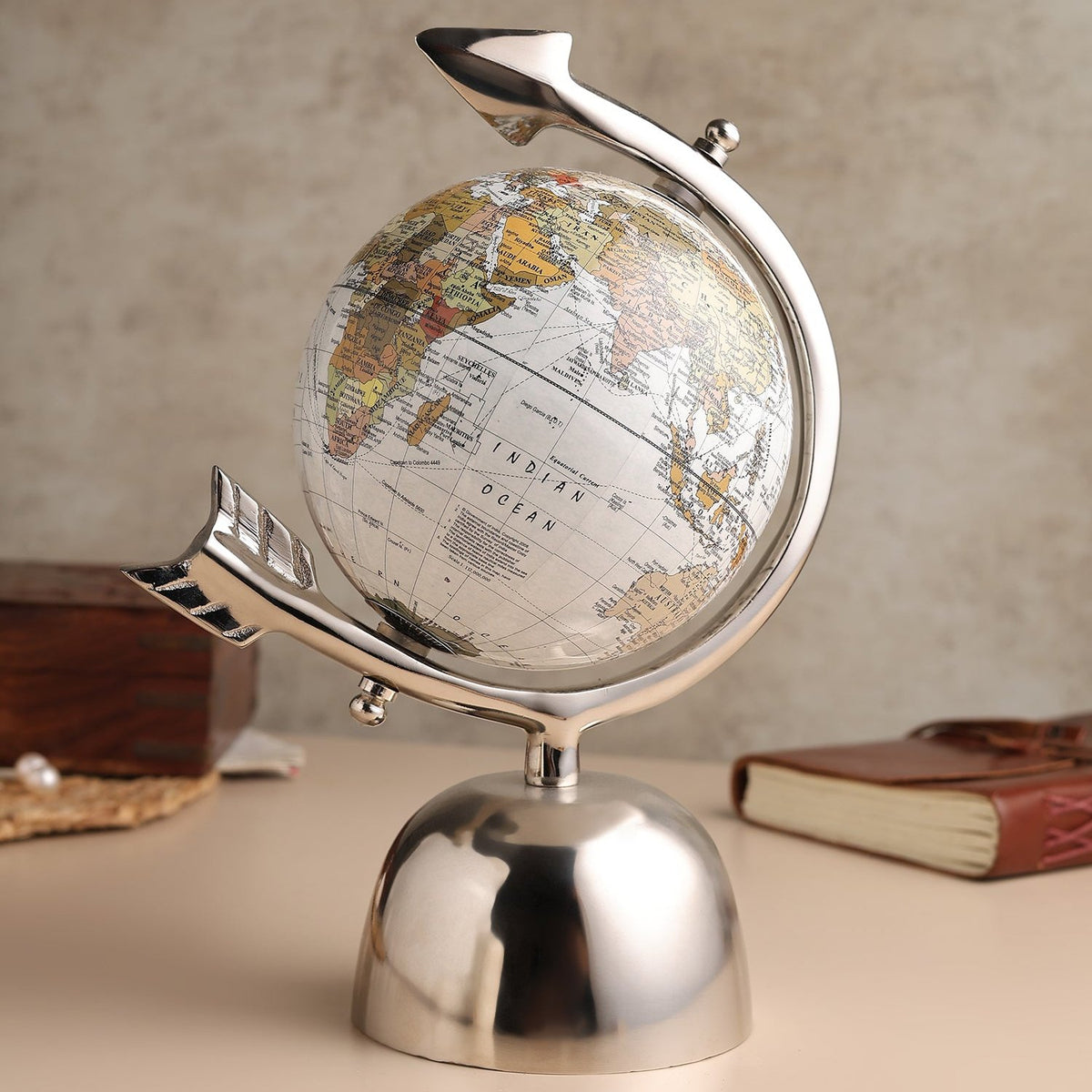 Asteron Arrow Globe