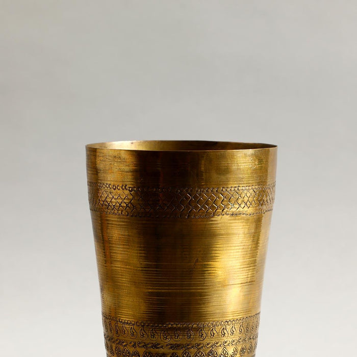 Abhivadan Vase